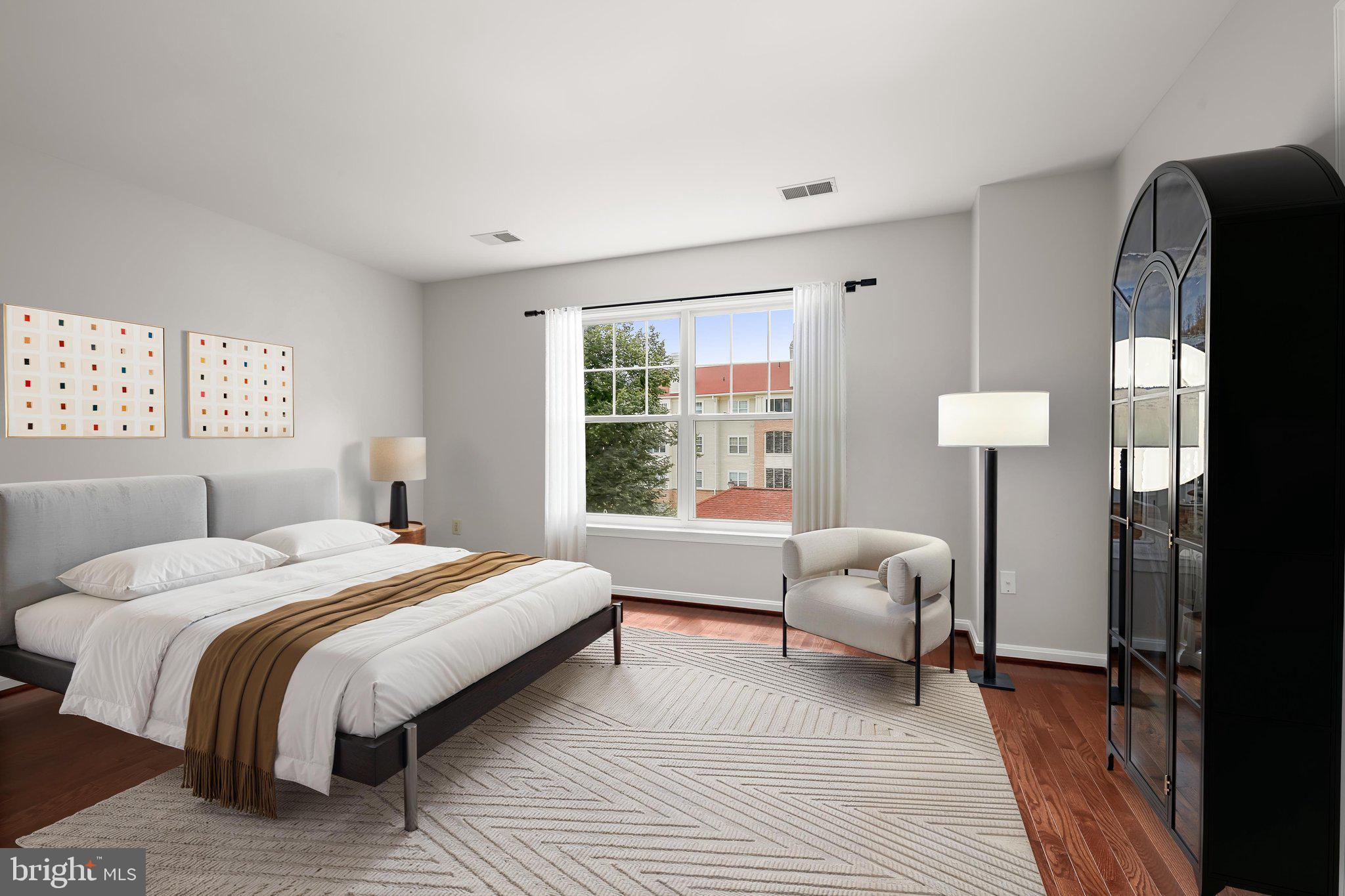 FAIRWAY VILLAS - Residential