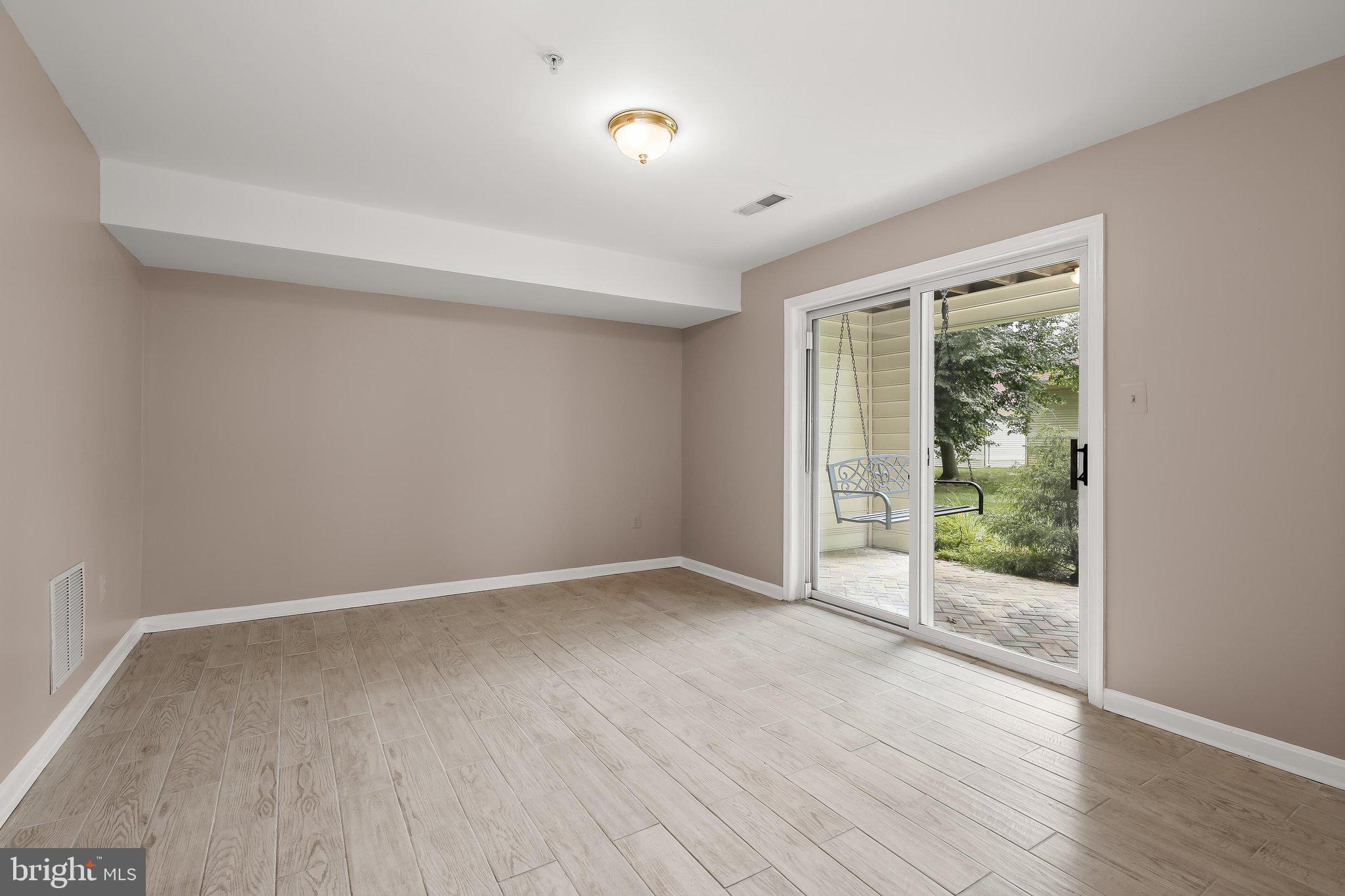 FAIRWAY VILLAS - Residential