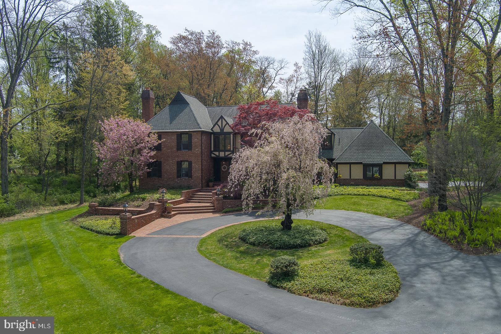 RADNOR HUNT - Residential