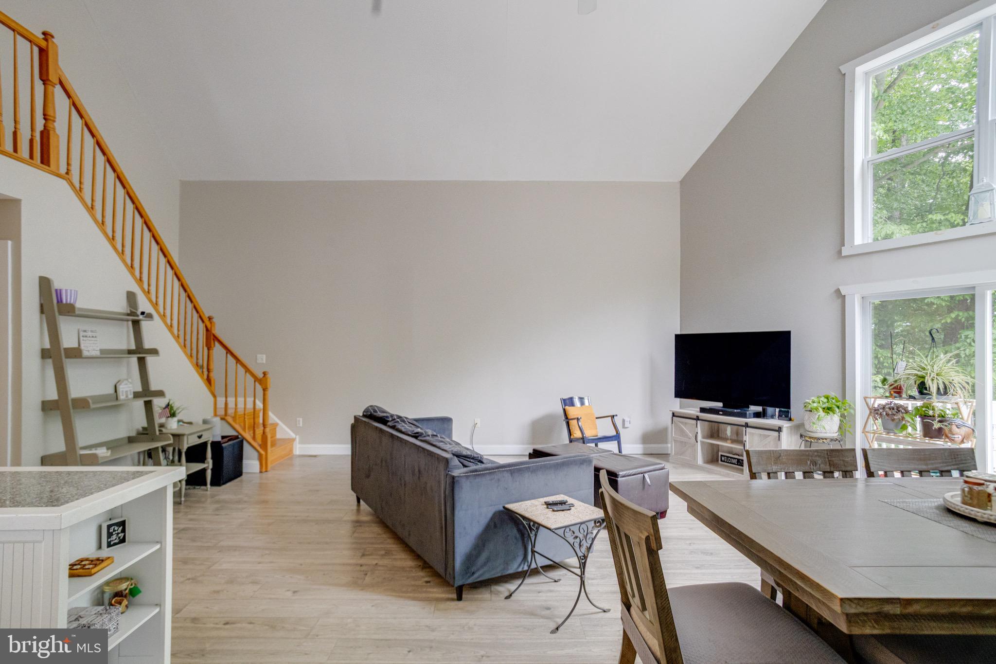 OCTORARO LAKES - Residential