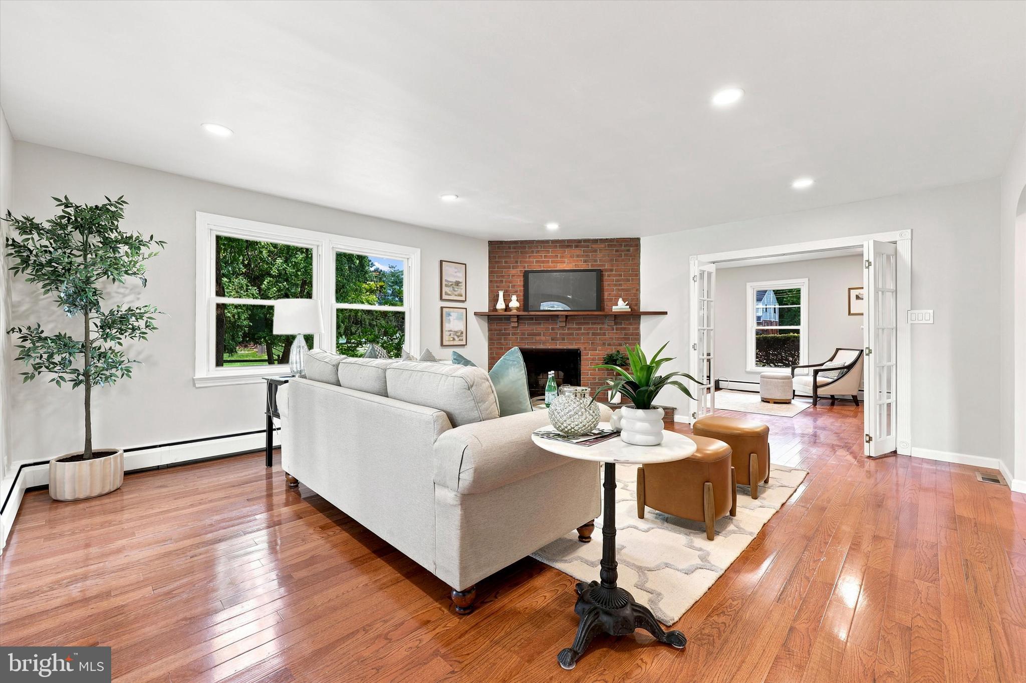 CANTERBURY PARK - Residential