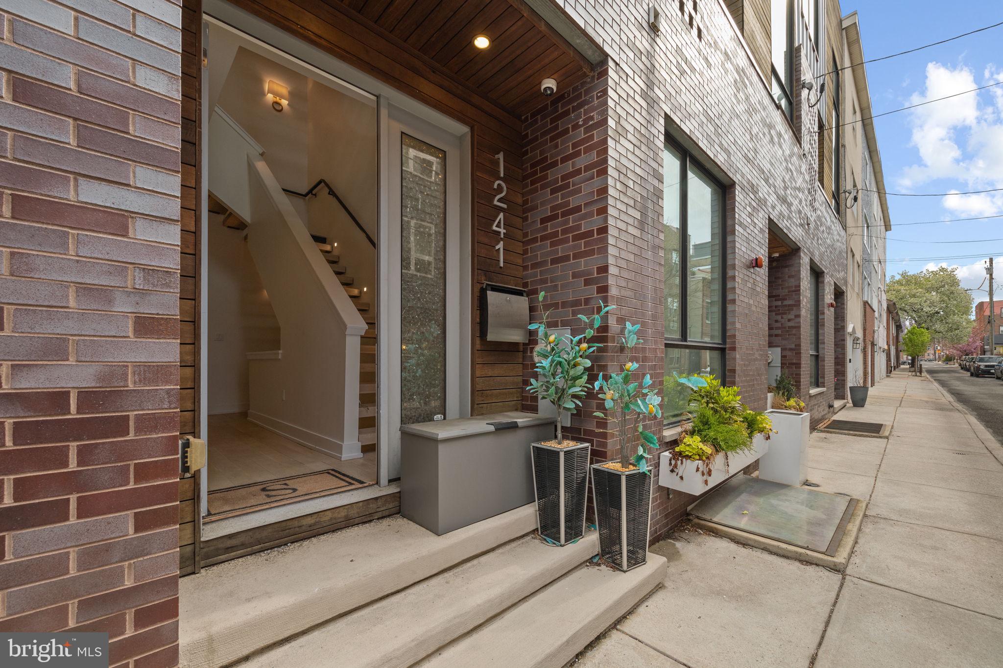 BELLA VISTA - Residential