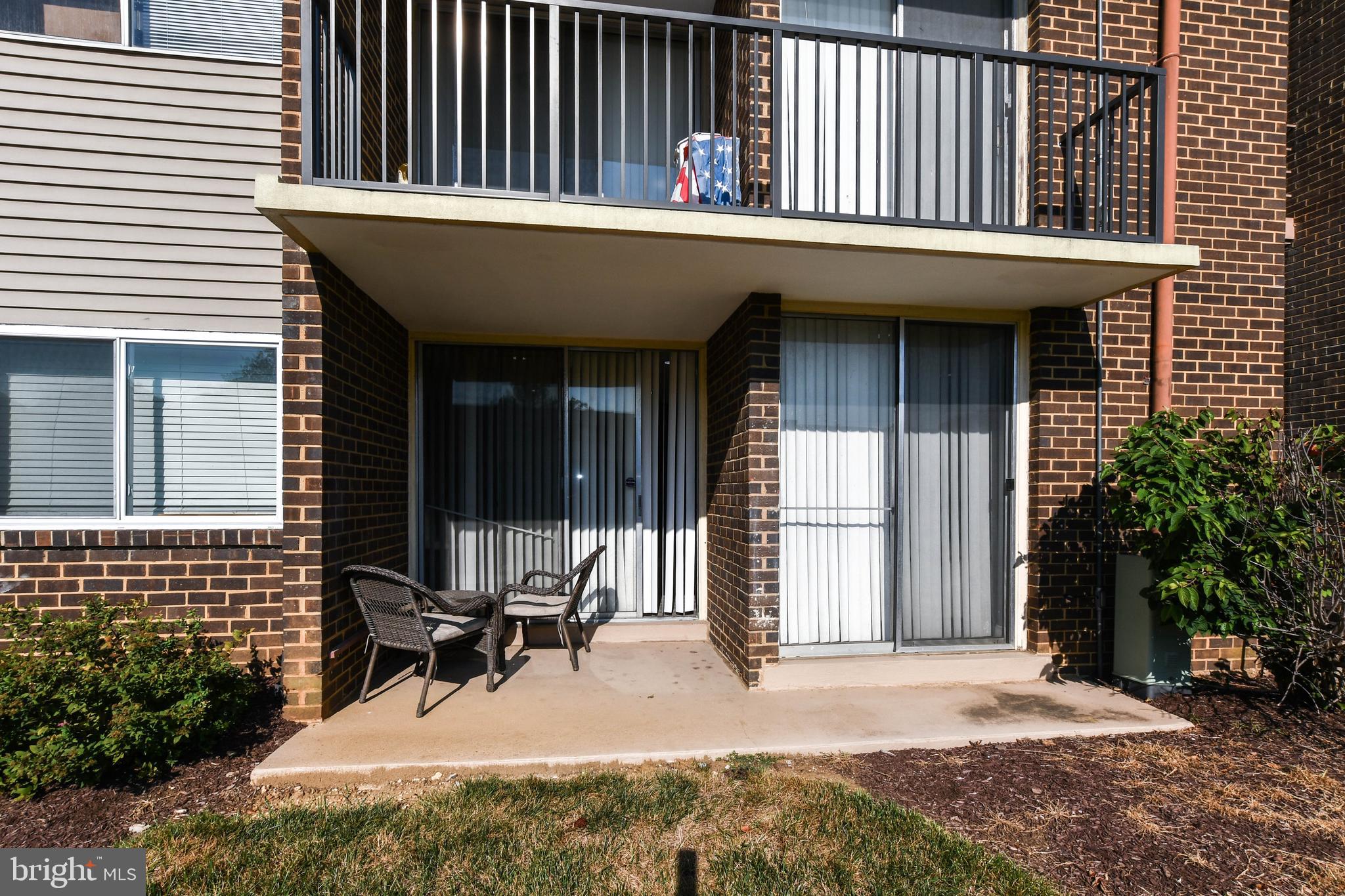 PINES CONDOMINIUM - Residential