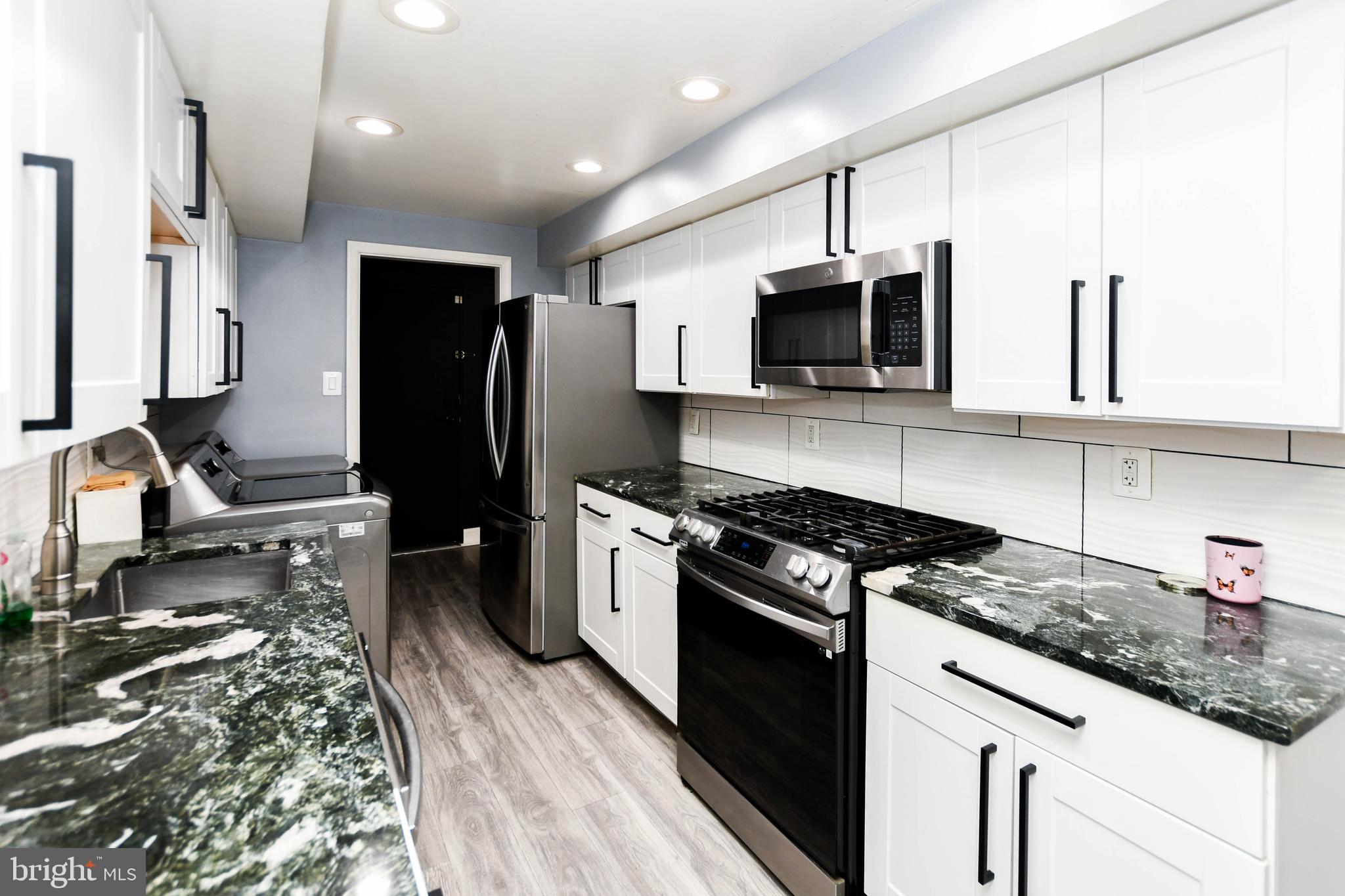 PINES CONDOMINIUM - Residential