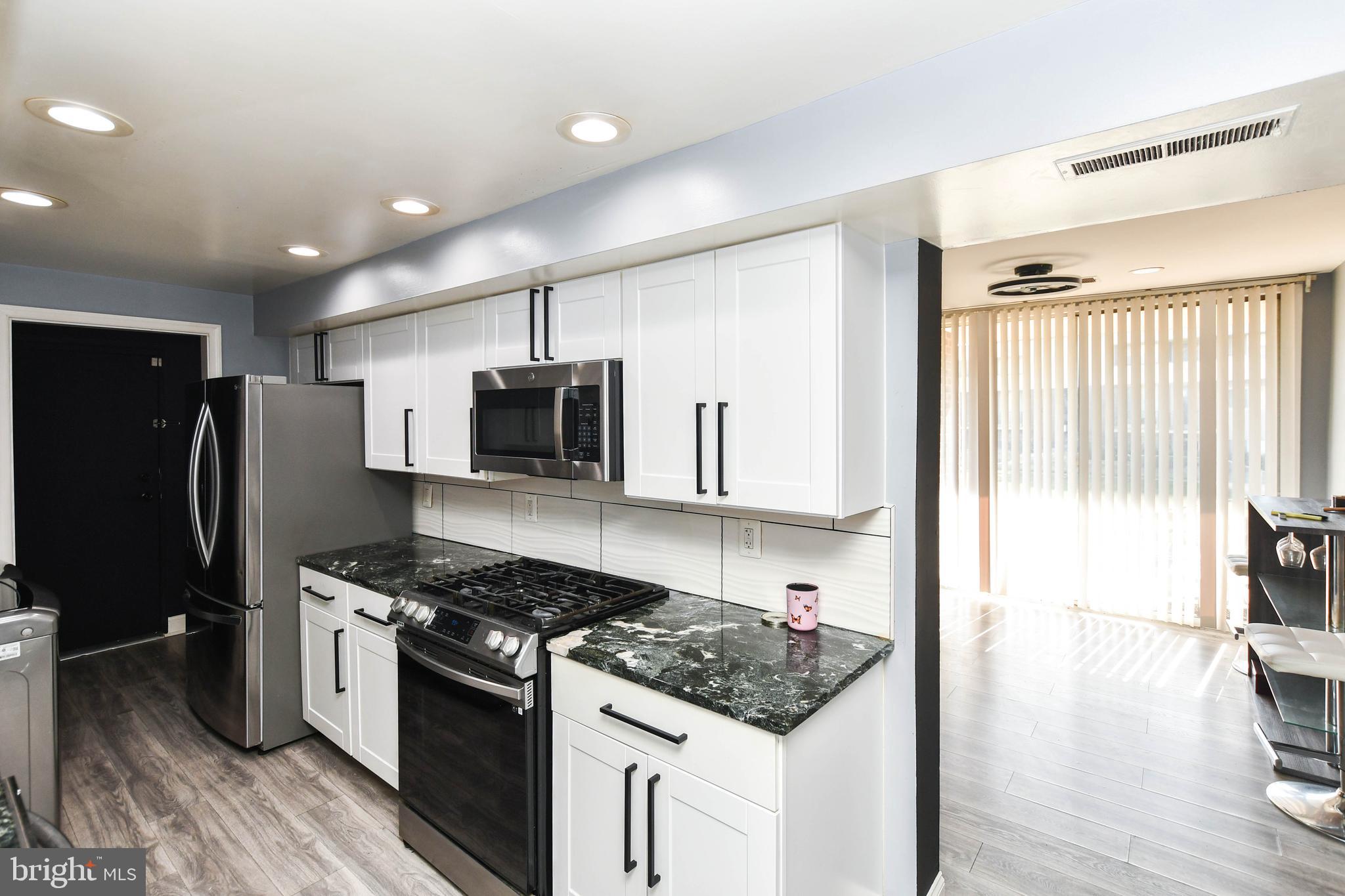 PINES CONDOMINIUM - Residential