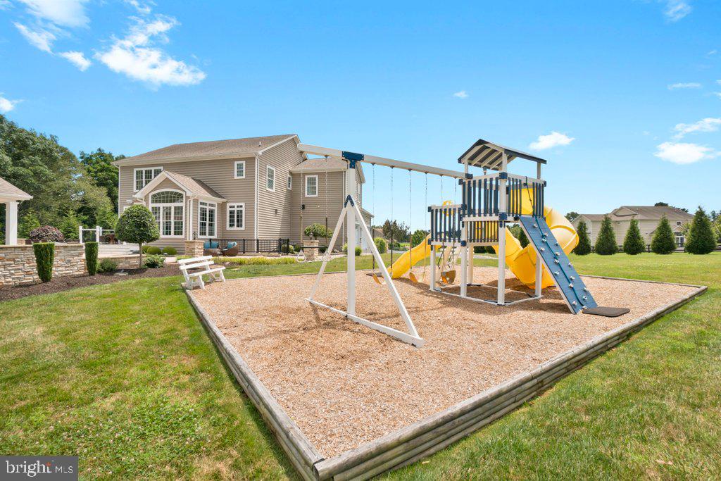 BAYLINE ESTATES - Residential