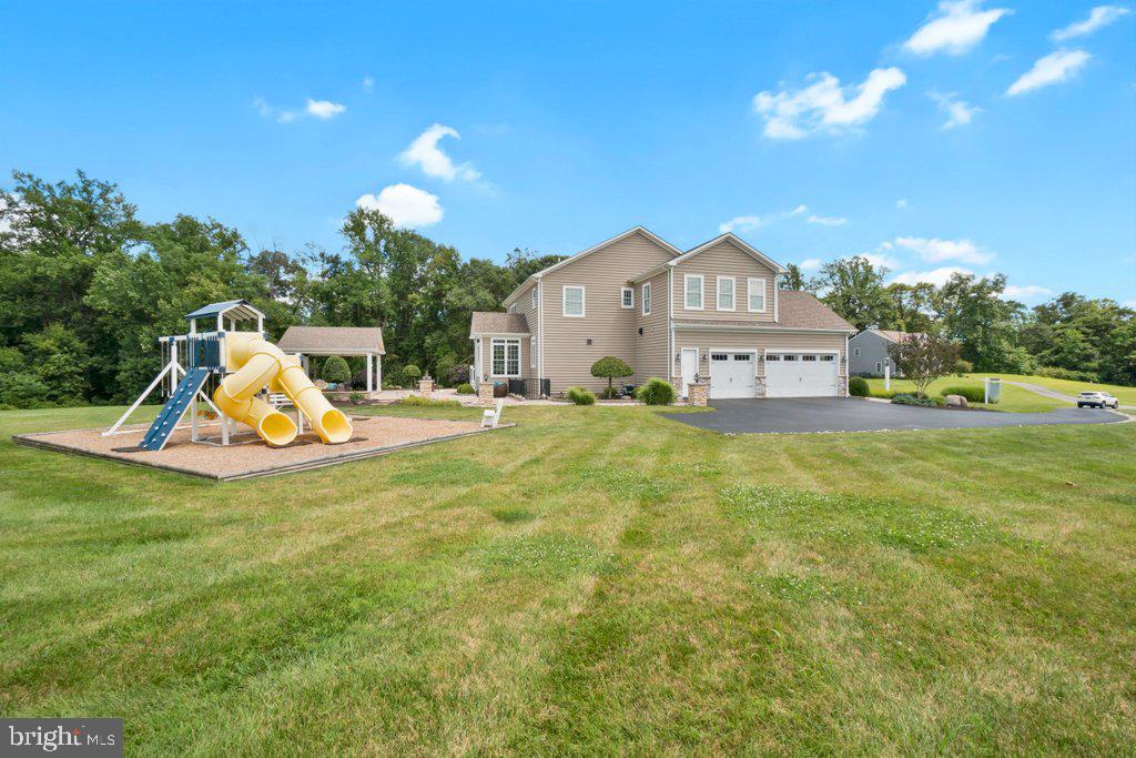 BAYLINE ESTATES - Residential