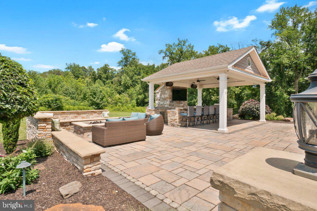 BAYLINE ESTATES - Residential