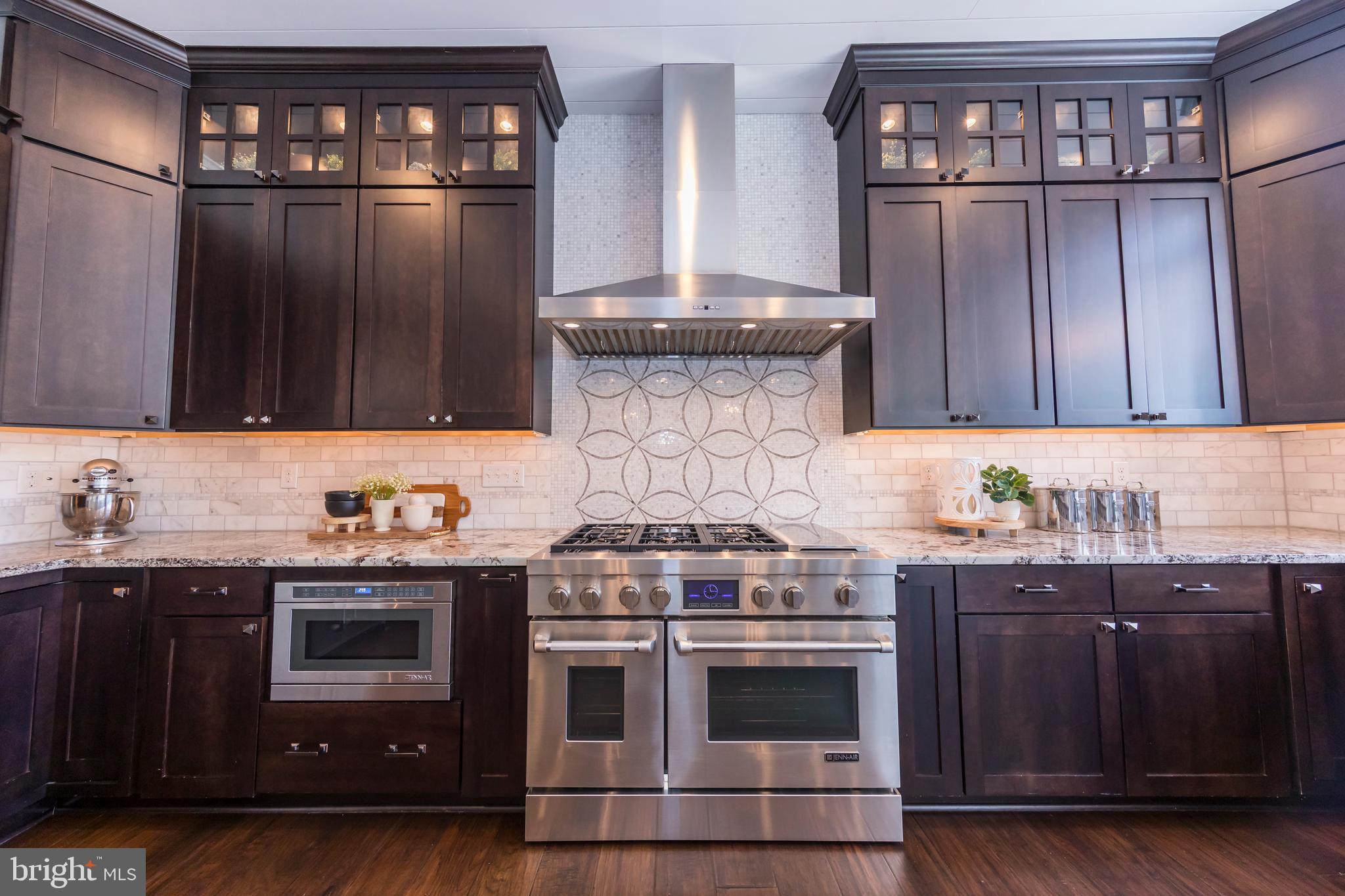 BAYLINE ESTATES - Residential