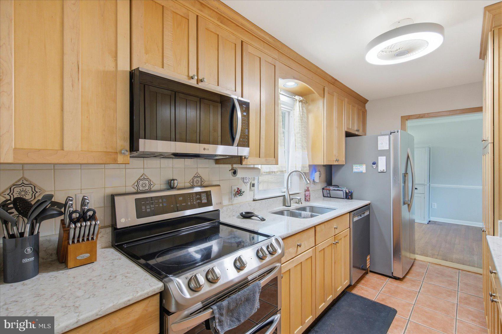 KINGSVILLE - Residential