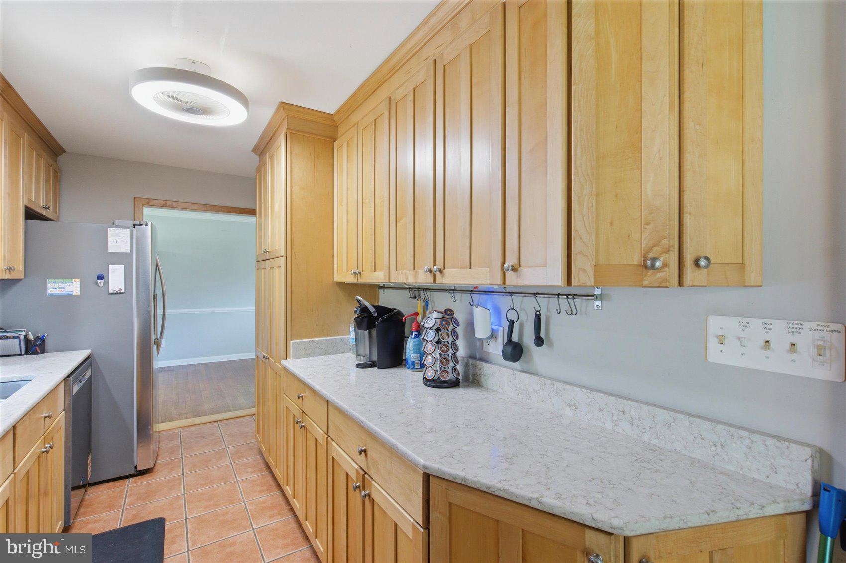 KINGSVILLE - Residential