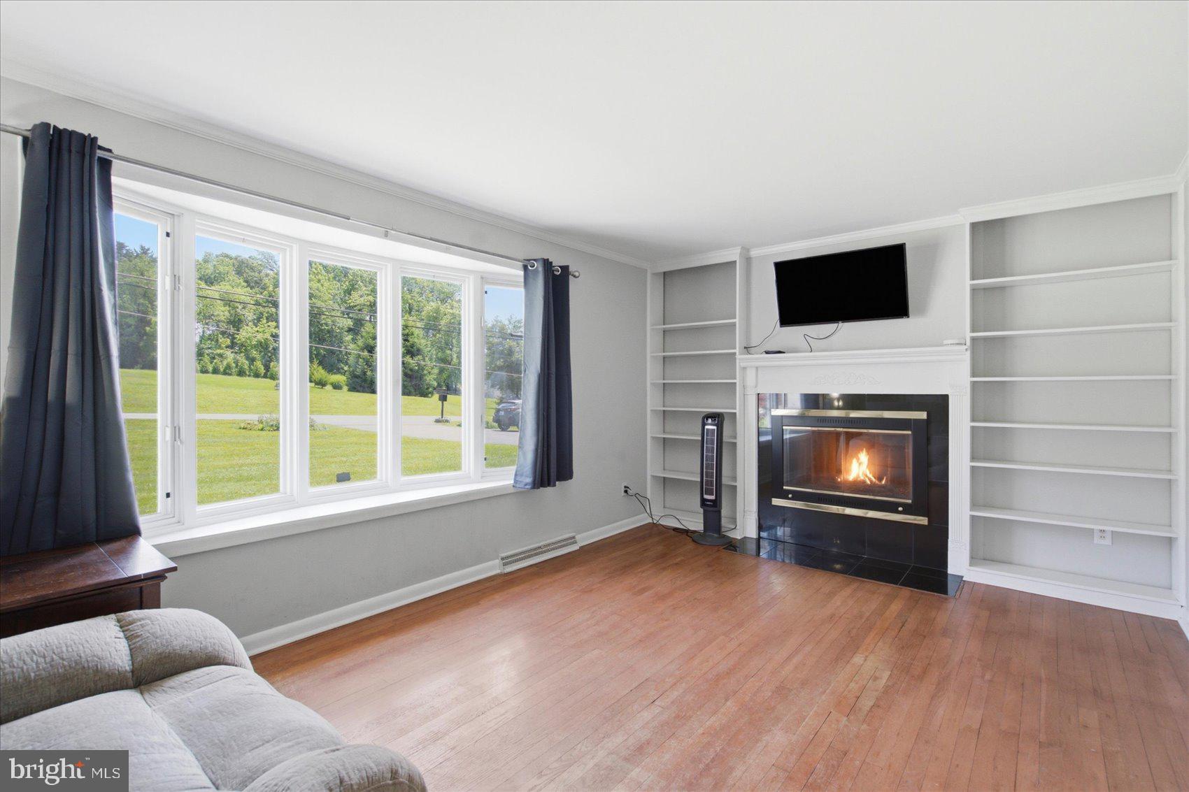 KINGSVILLE - Residential