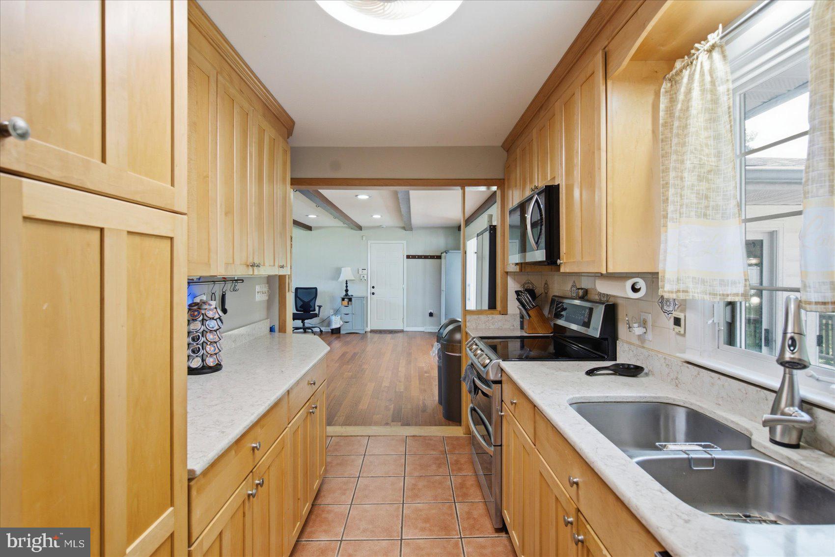 KINGSVILLE - Residential