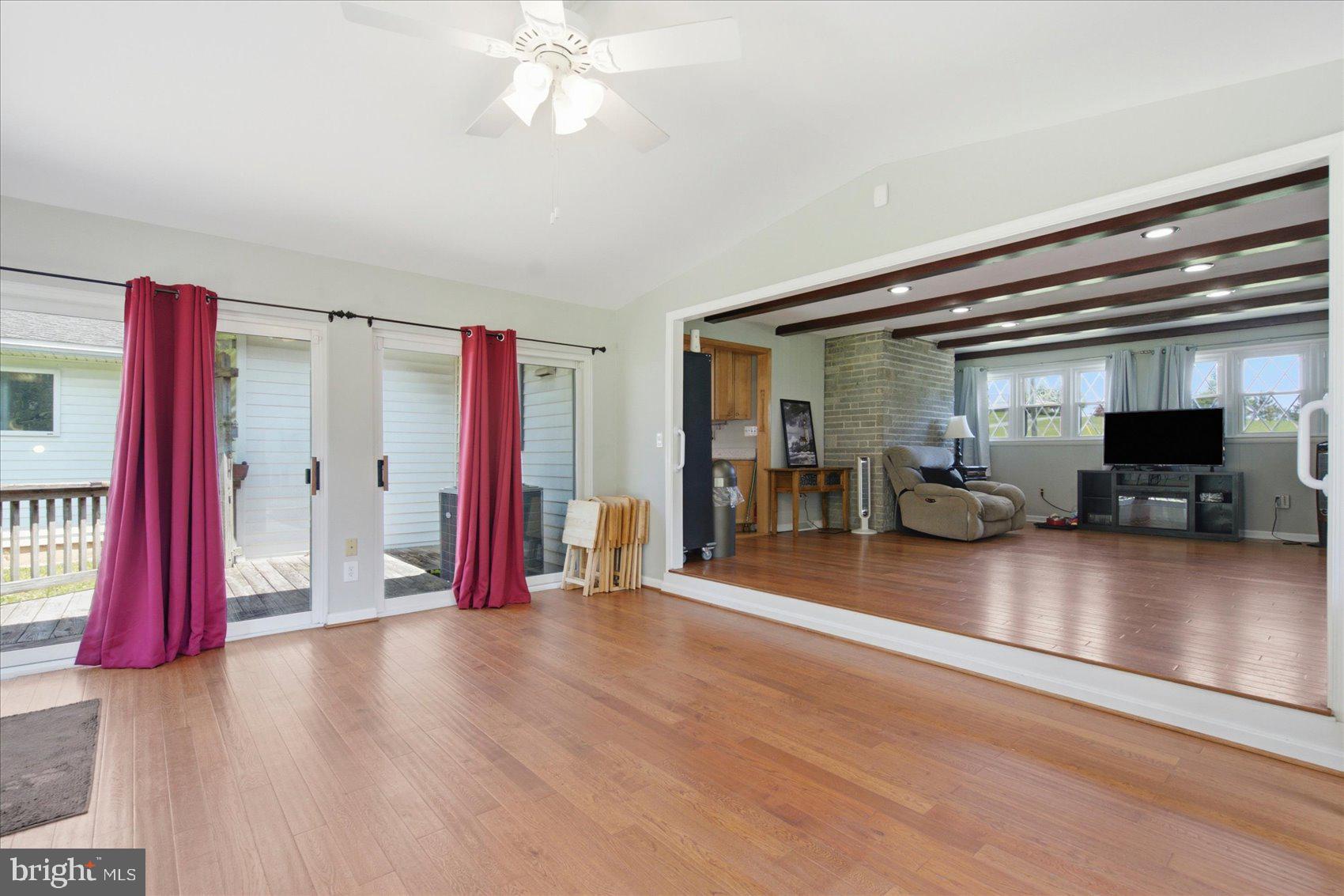 KINGSVILLE - Residential