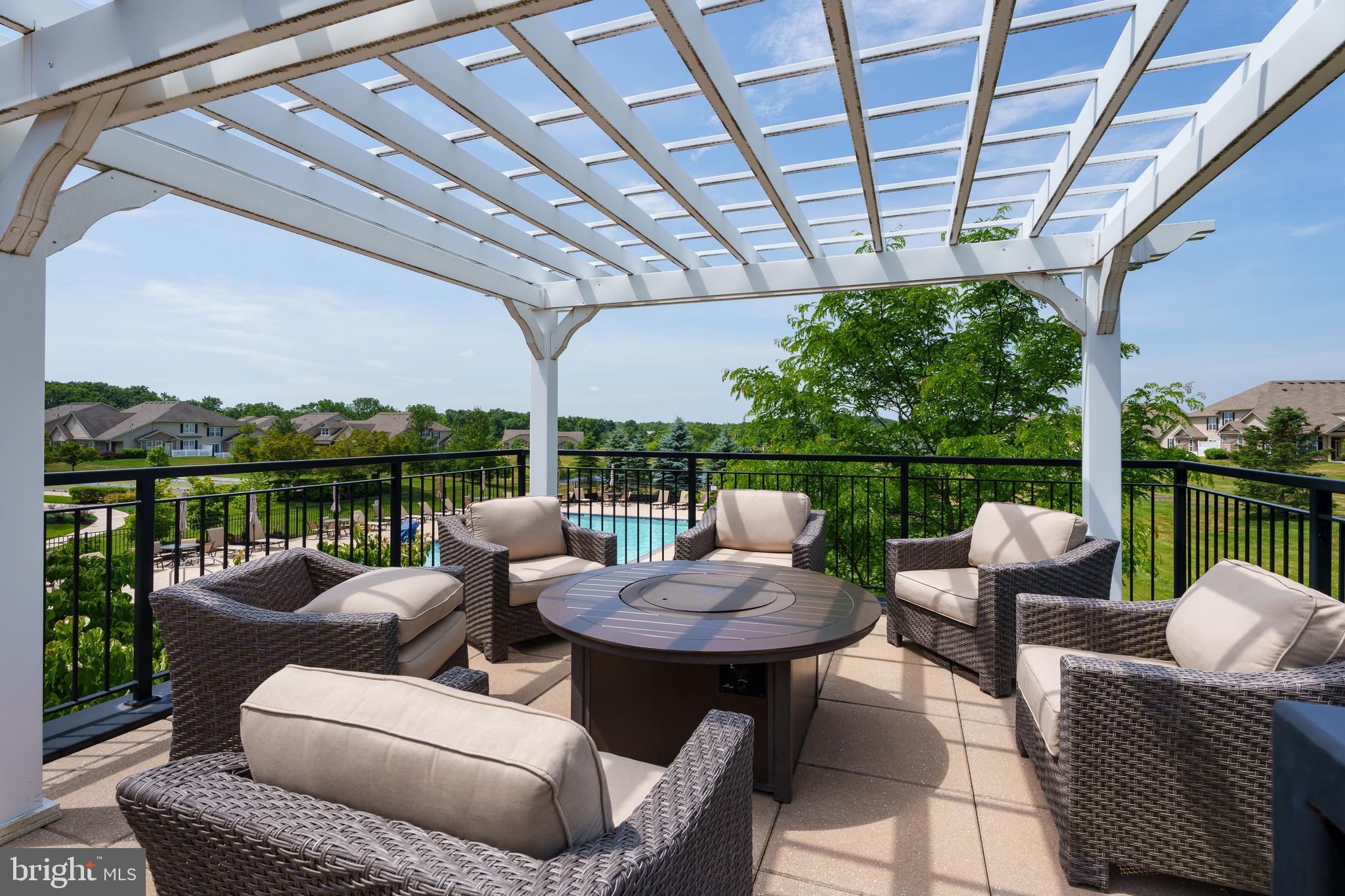 REGENCY AT HILLTOWN - Residential