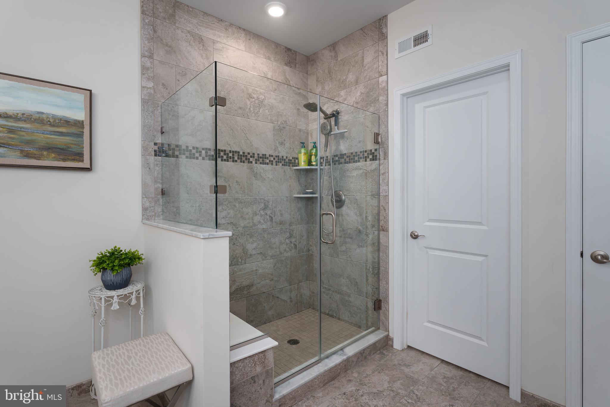 REGENCY AT HILLTOWN - Residential