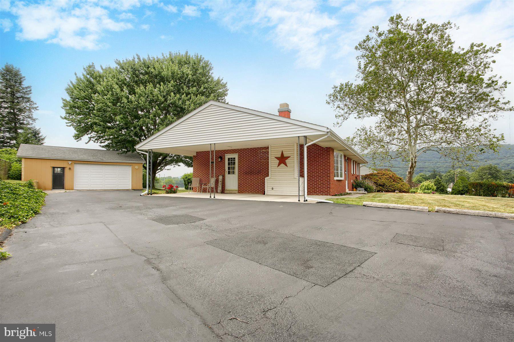 LOUIS PARK - Residential