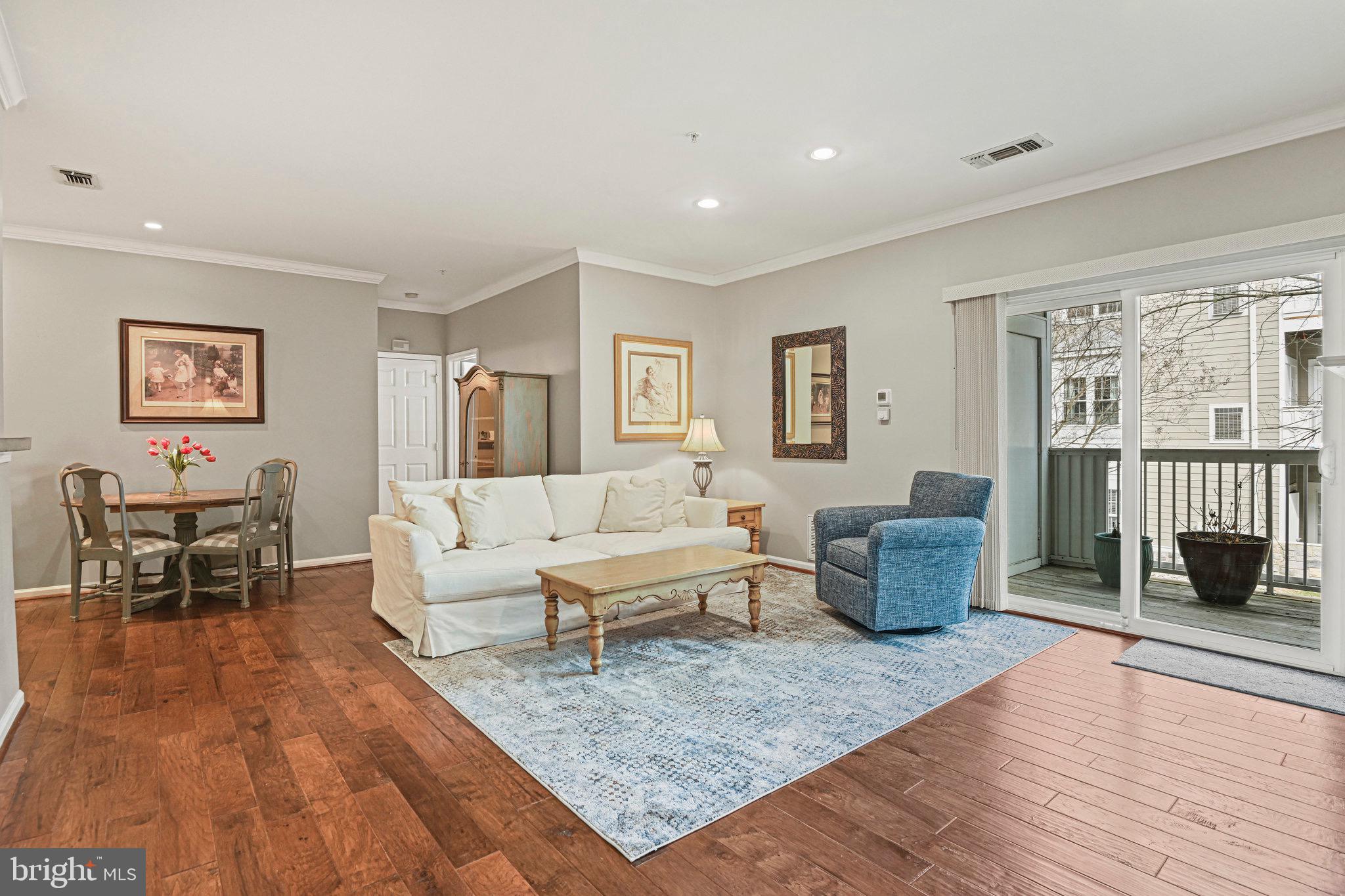EDGEWATER AT TOWN CENTER - Residential Lease