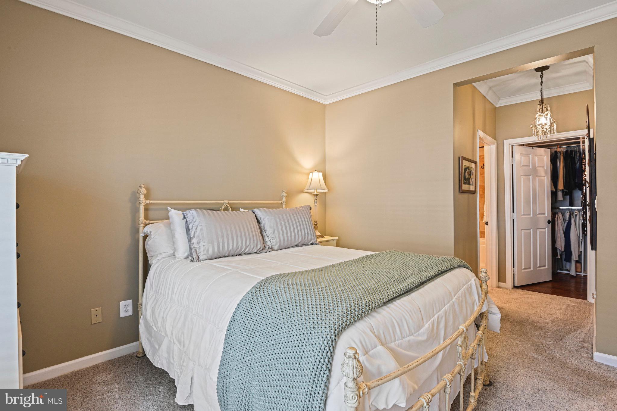 EDGEWATER AT TOWN CENTER - Residential Lease