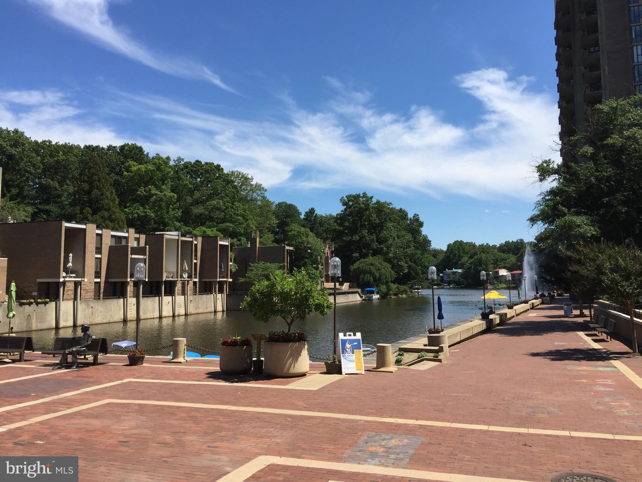 EDGEWATER AT TOWN CENTER - Residential Lease