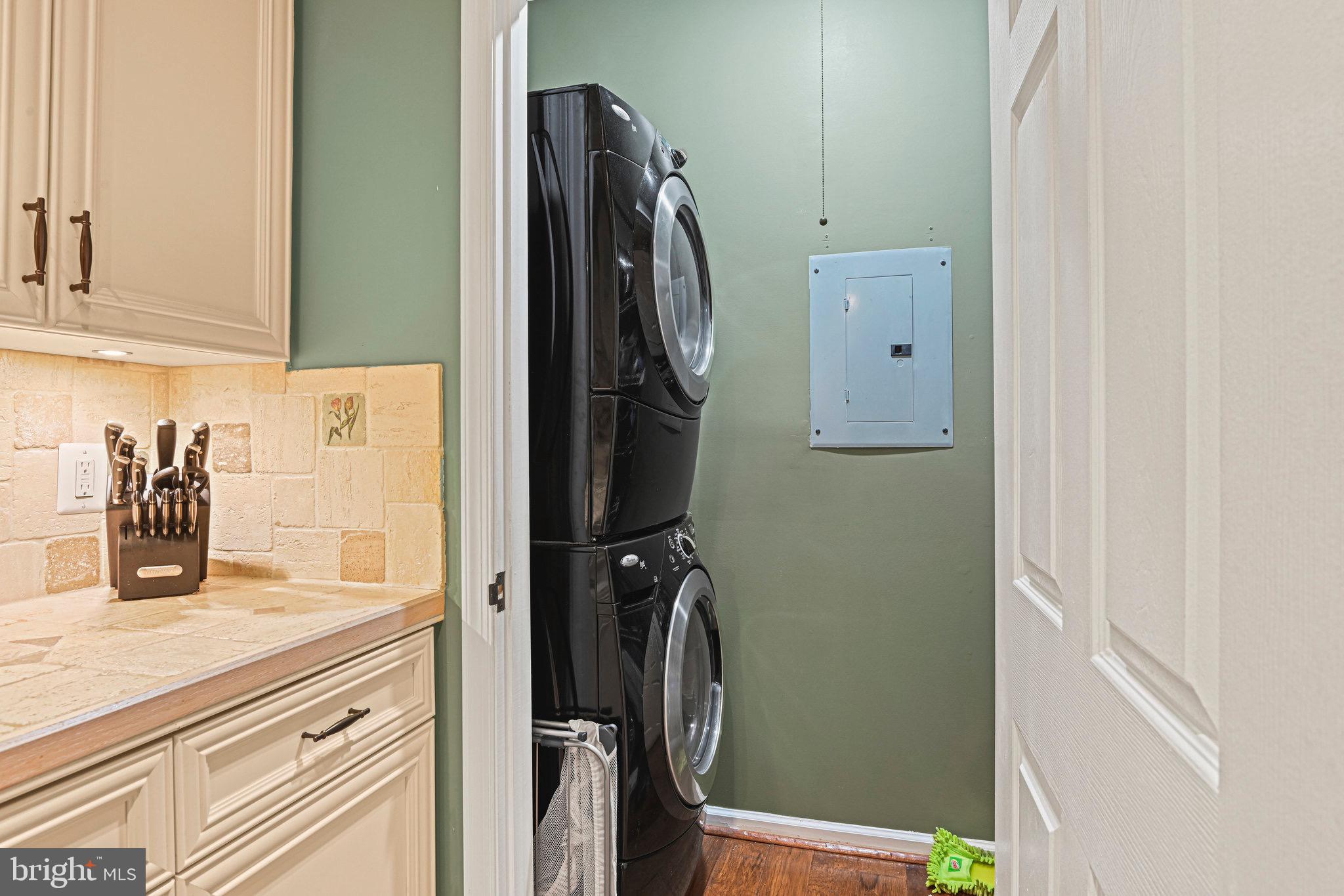 EDGEWATER AT TOWN CENTER - Residential Lease