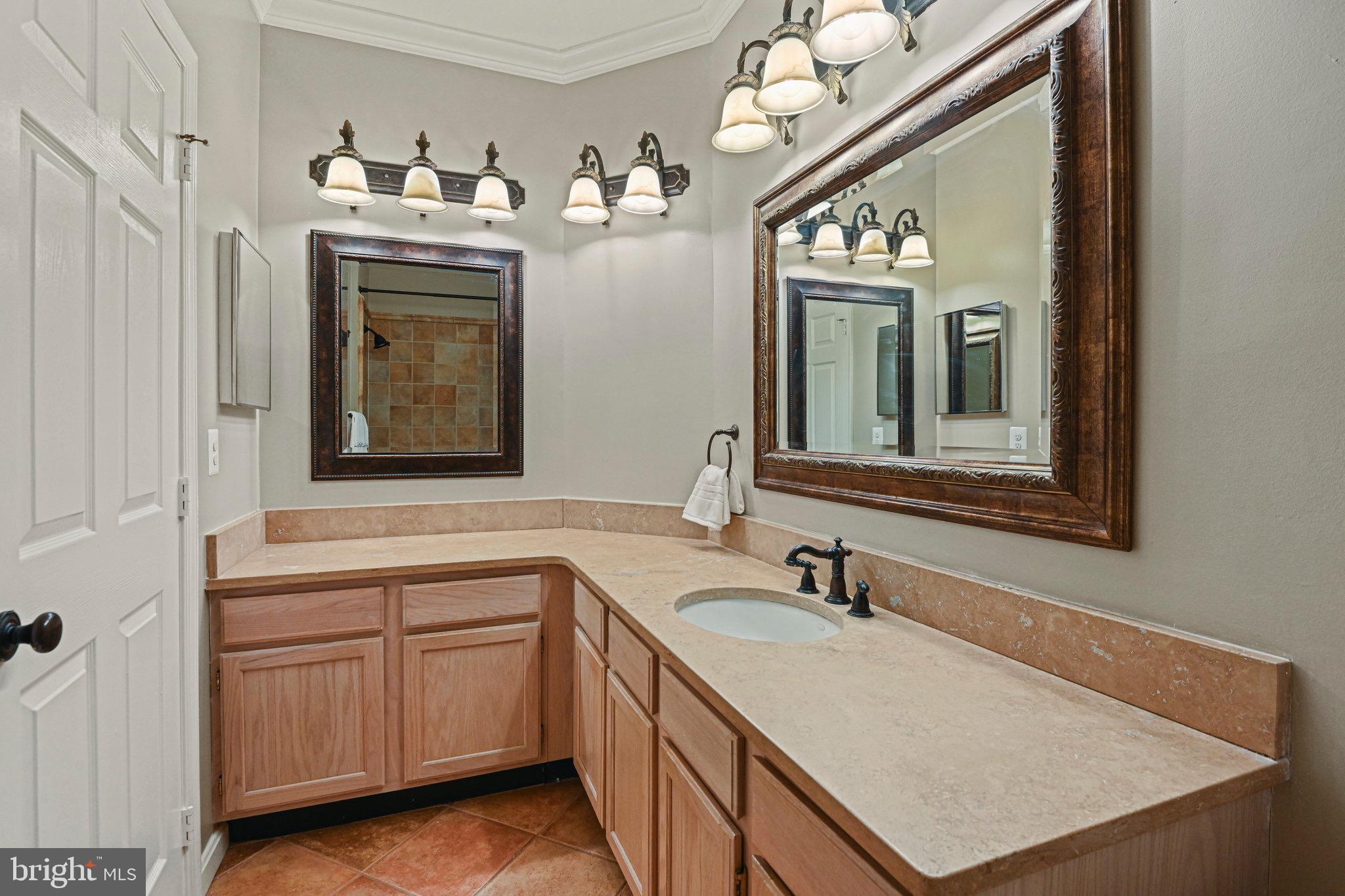 EDGEWATER AT TOWN CENTER - Residential Lease