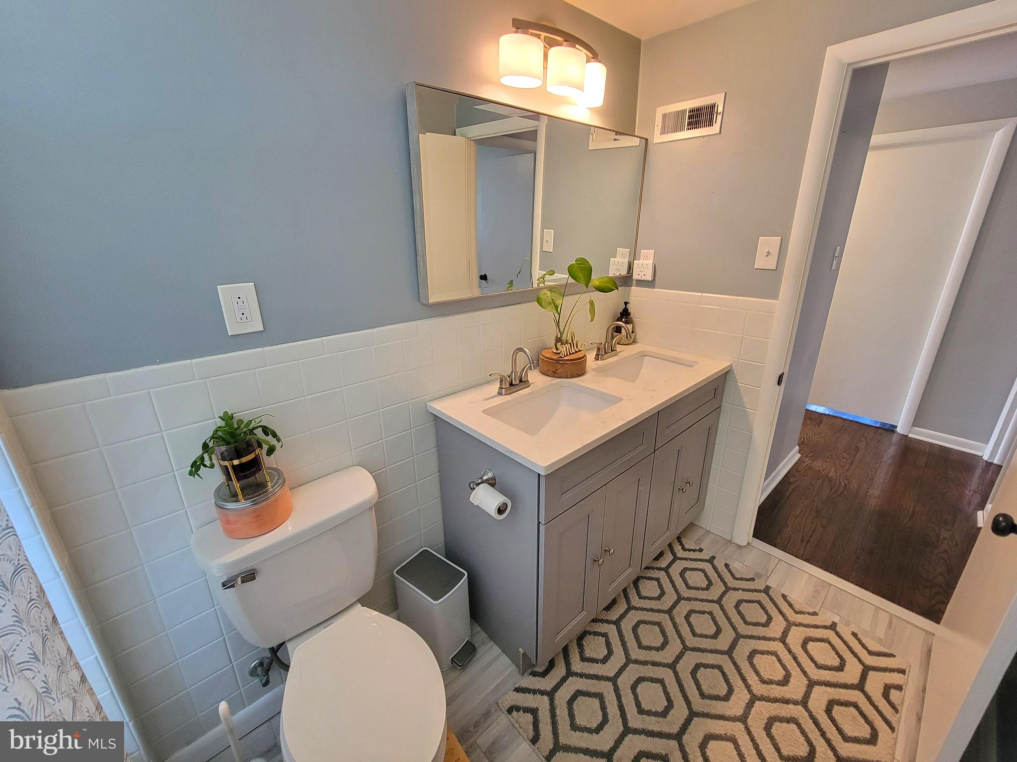 CAMELOT ESTS - Residential