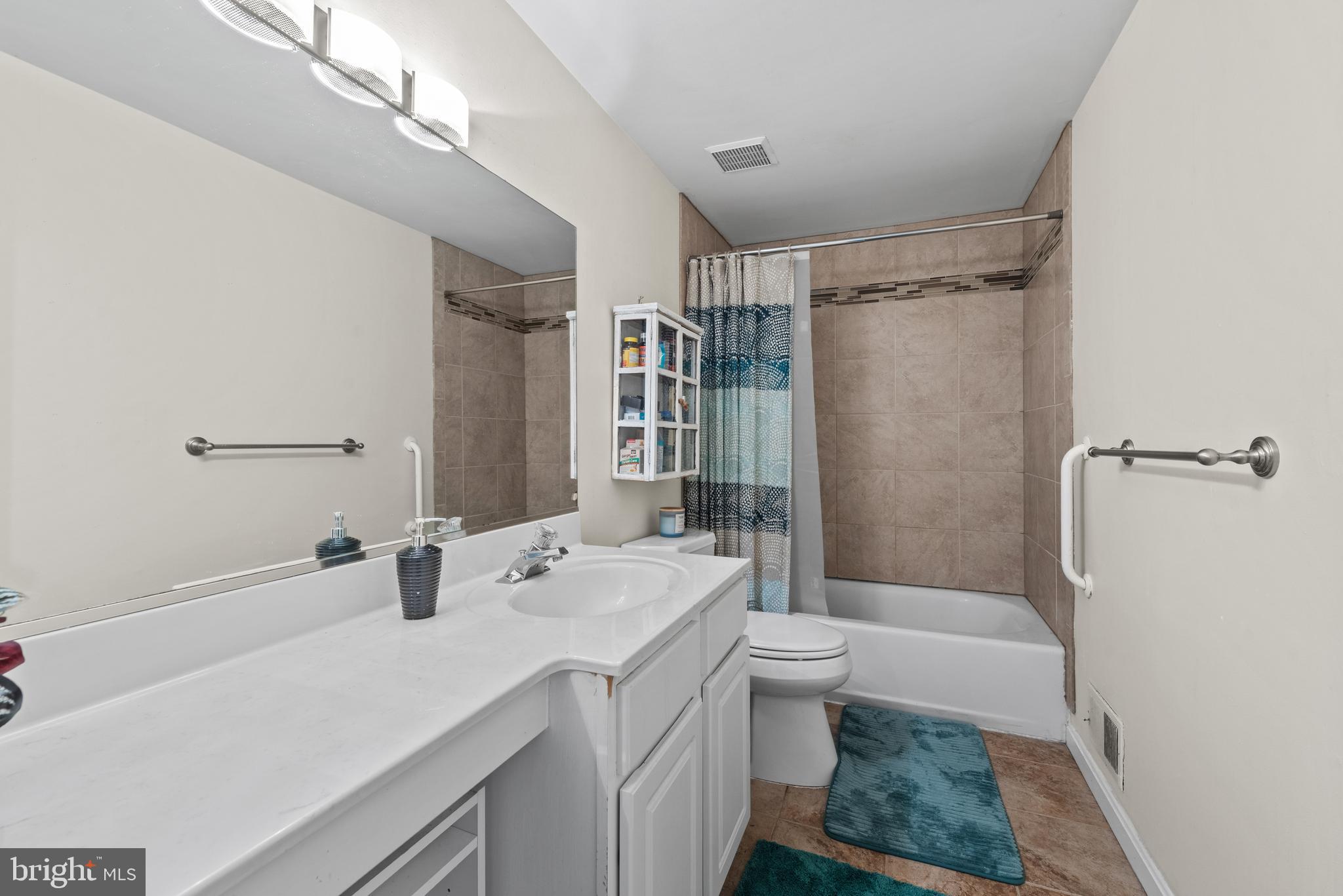 JEFFERS HILL - Residential