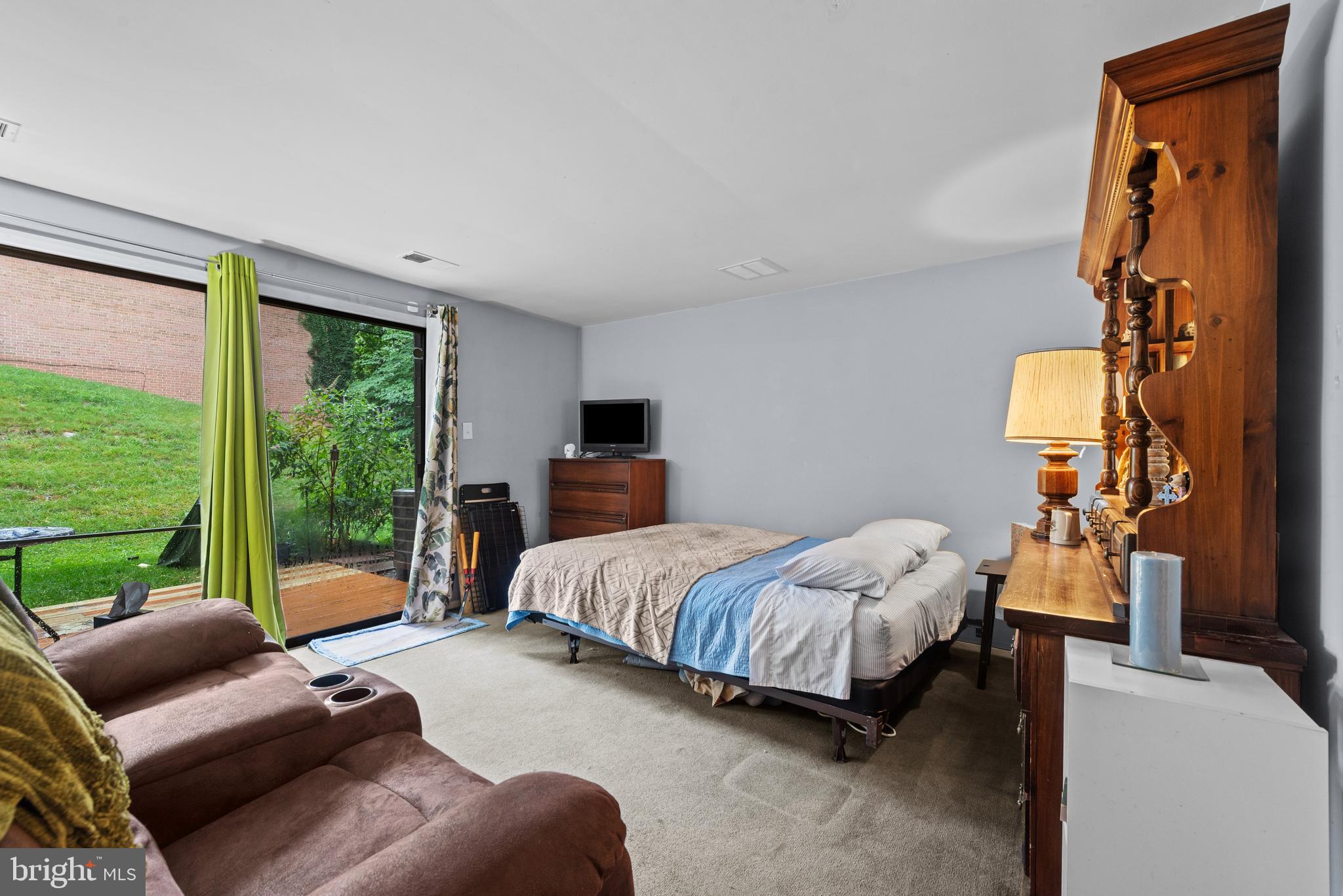 JEFFERS HILL - Residential