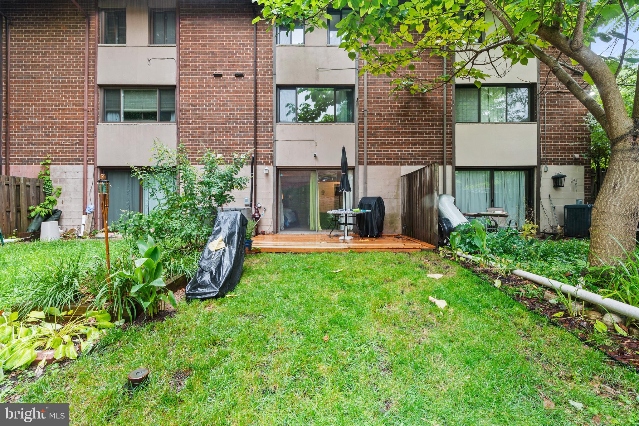 JEFFERS HILL - Residential
