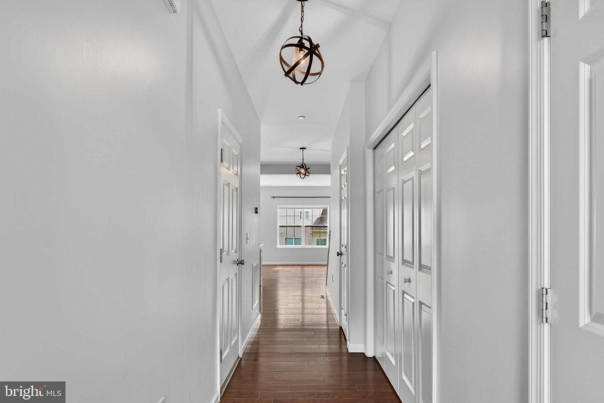 HANBURY COURT AT WINDING HILLS - Residential