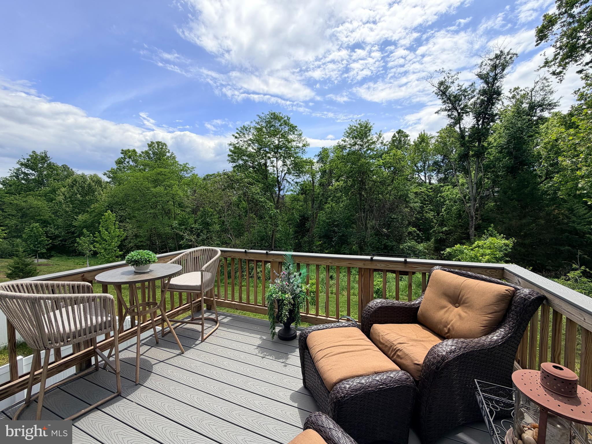 CADENCE AT LANSDOWNE - Residential