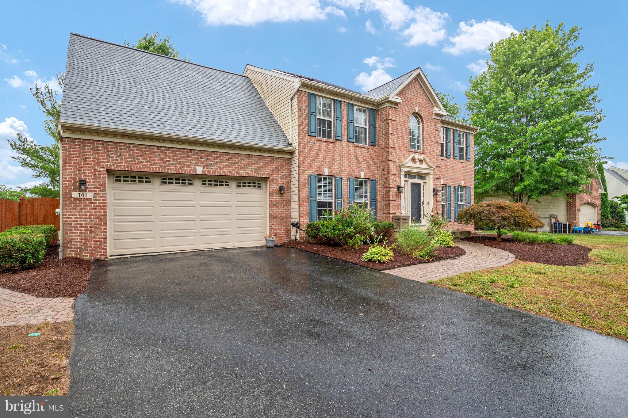 NORTH BROOK - Residential