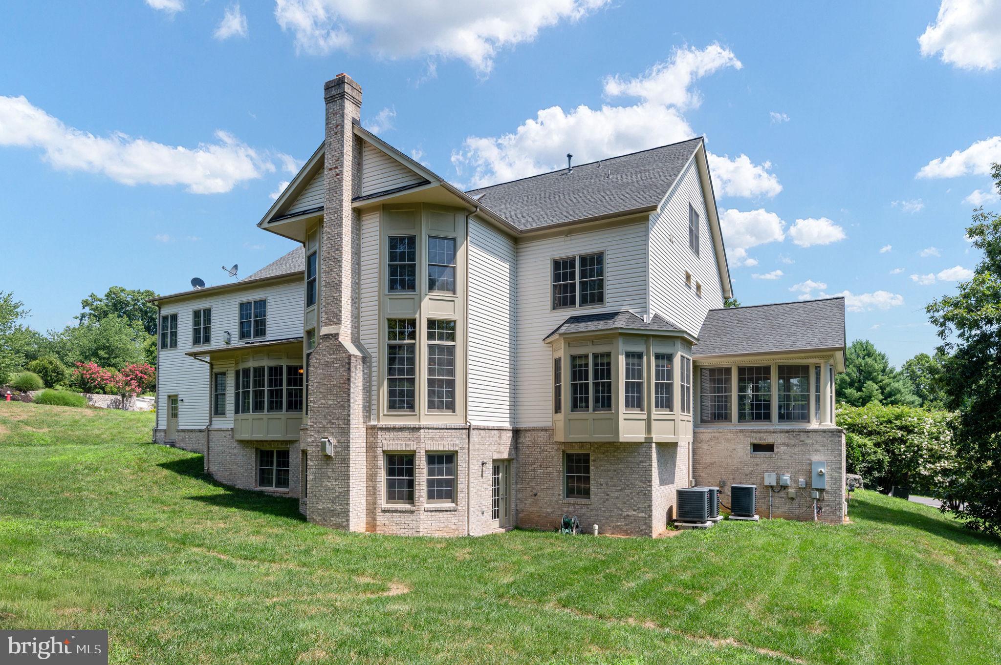 OCCOQUAN OVERLOOK - Residential