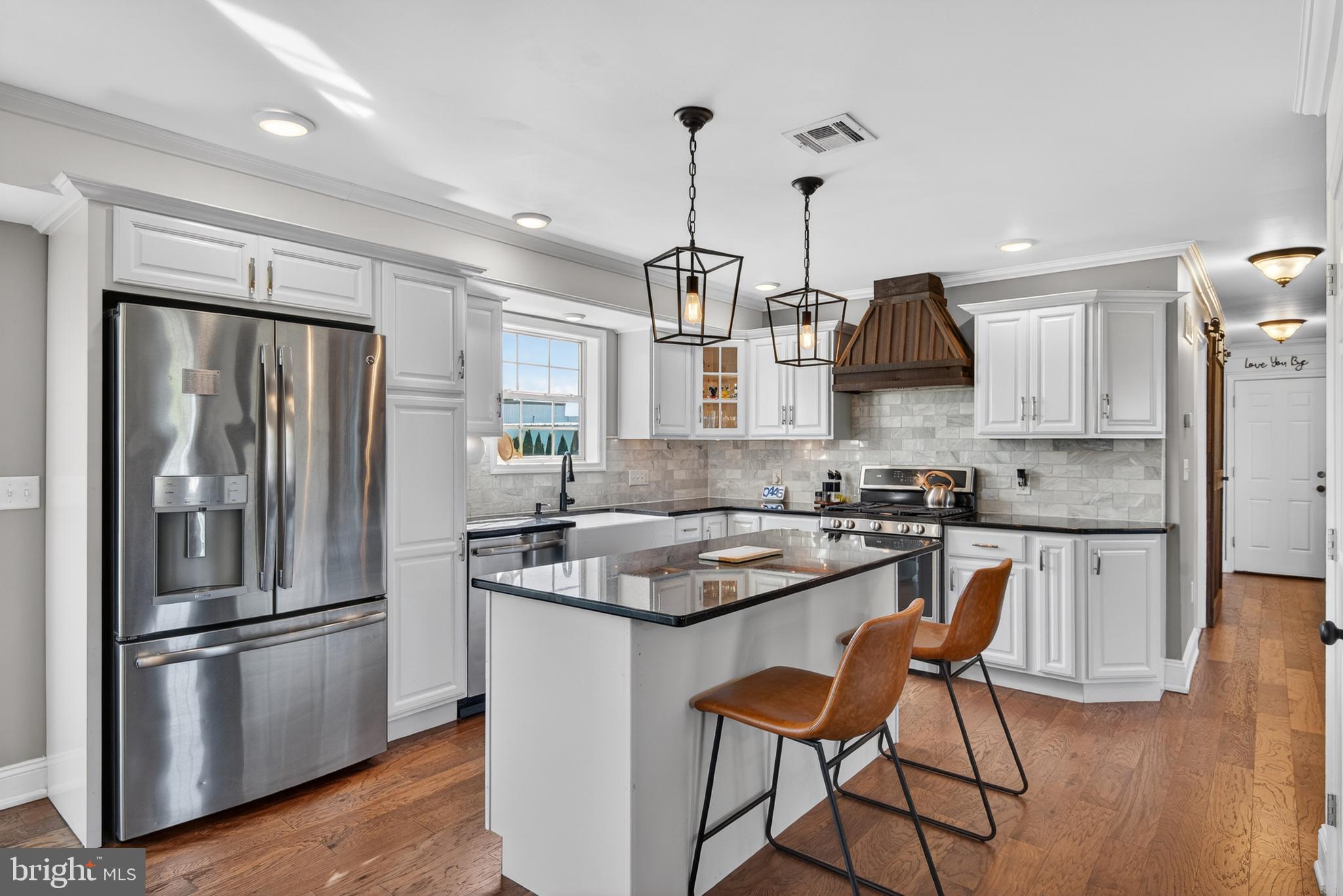 HIGH POINTE VILLAGE - Residential