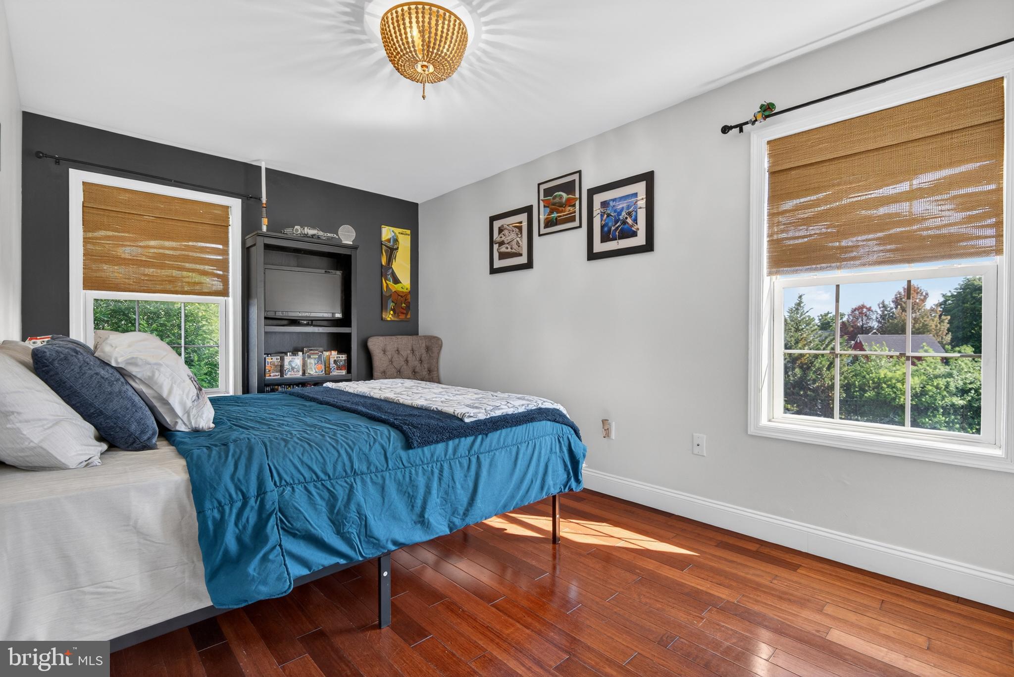 HIGH POINTE VILLAGE - Residential