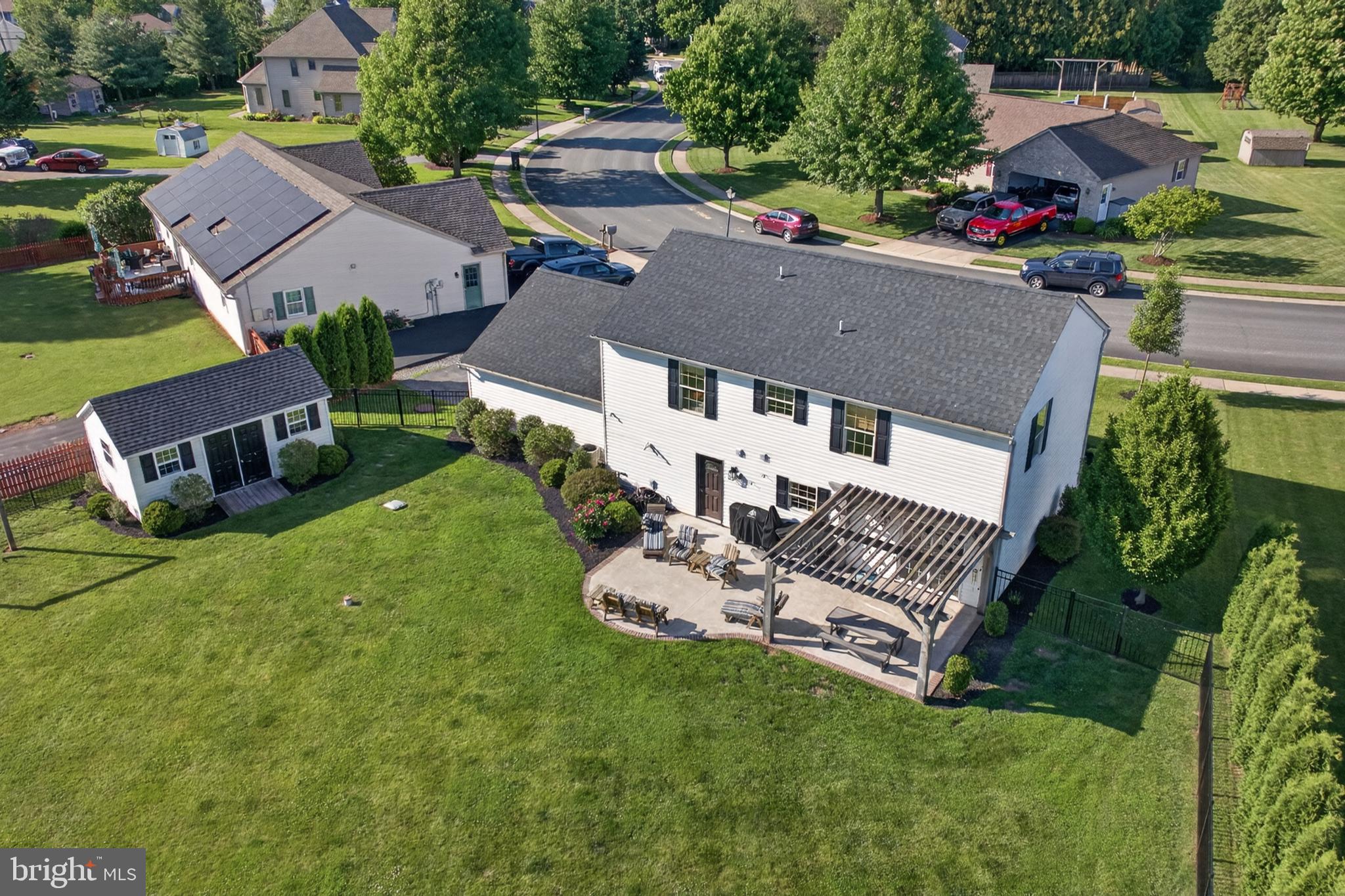HIGH POINTE VILLAGE - Residential