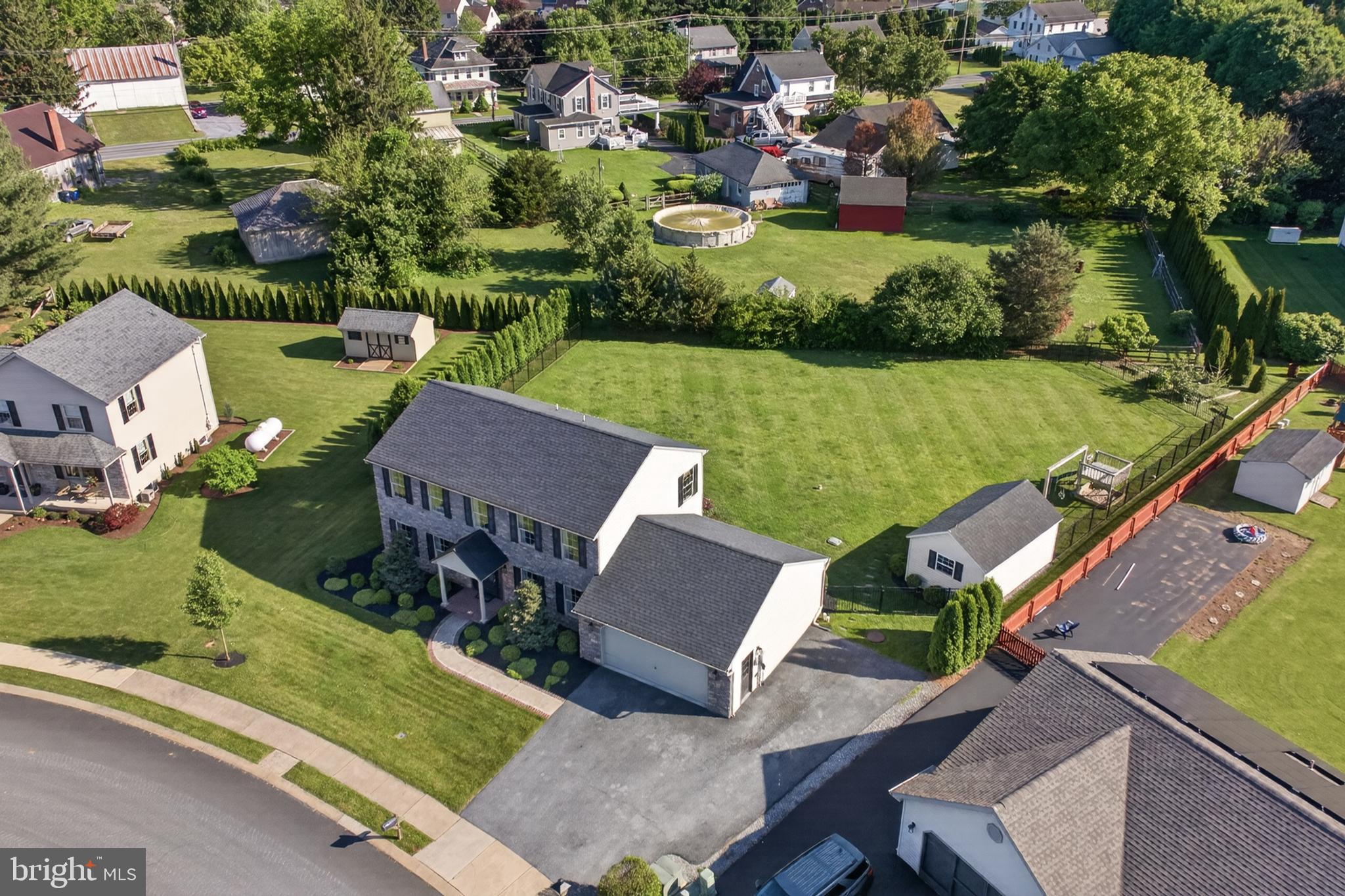 HIGH POINTE VILLAGE - Residential