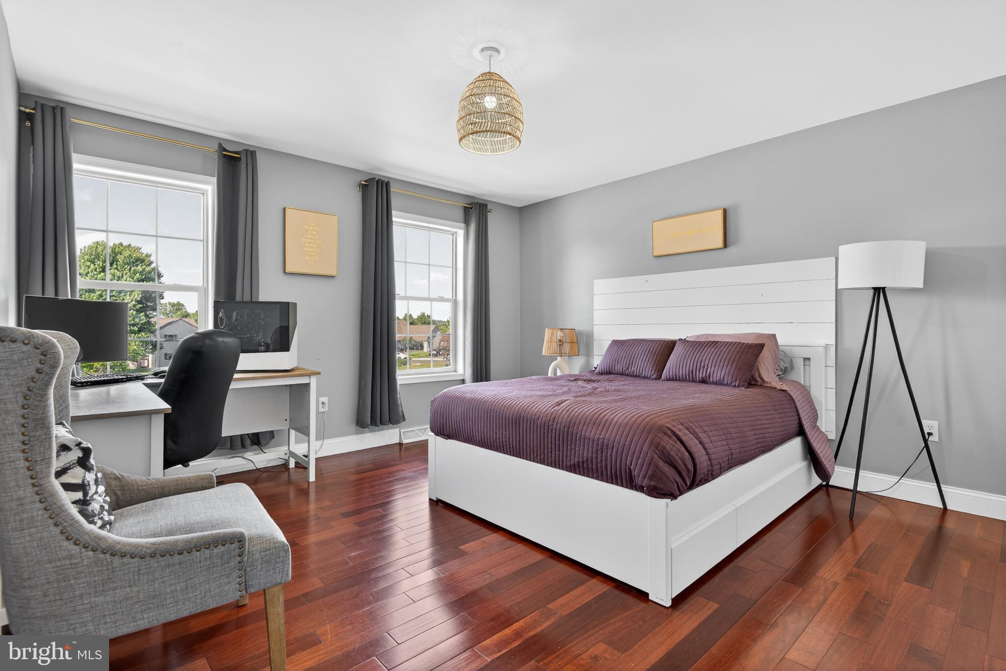 HIGH POINTE VILLAGE - Residential