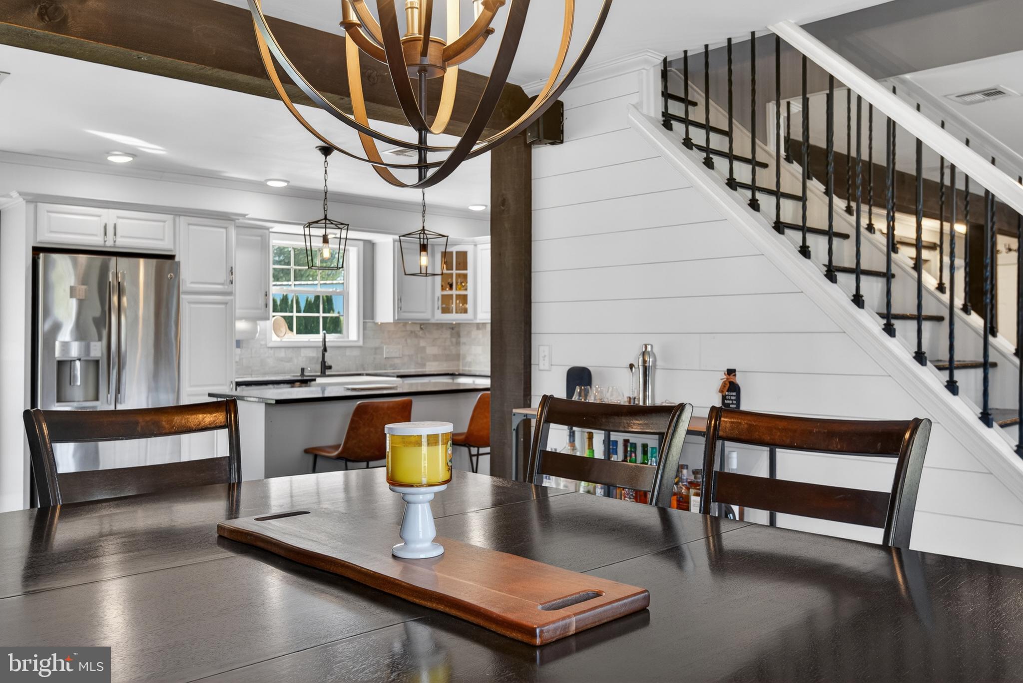 HIGH POINTE VILLAGE - Residential