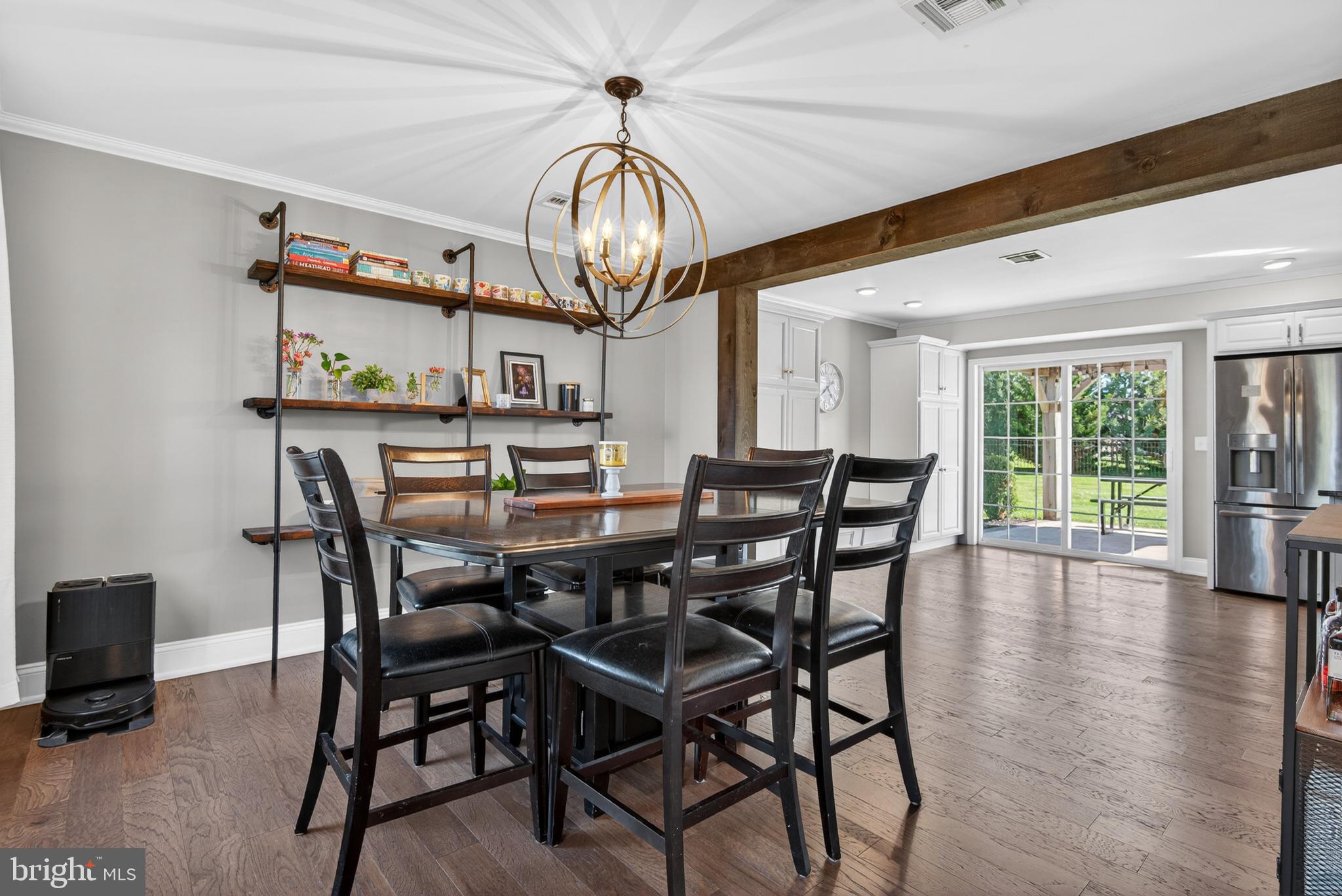HIGH POINTE VILLAGE - Residential