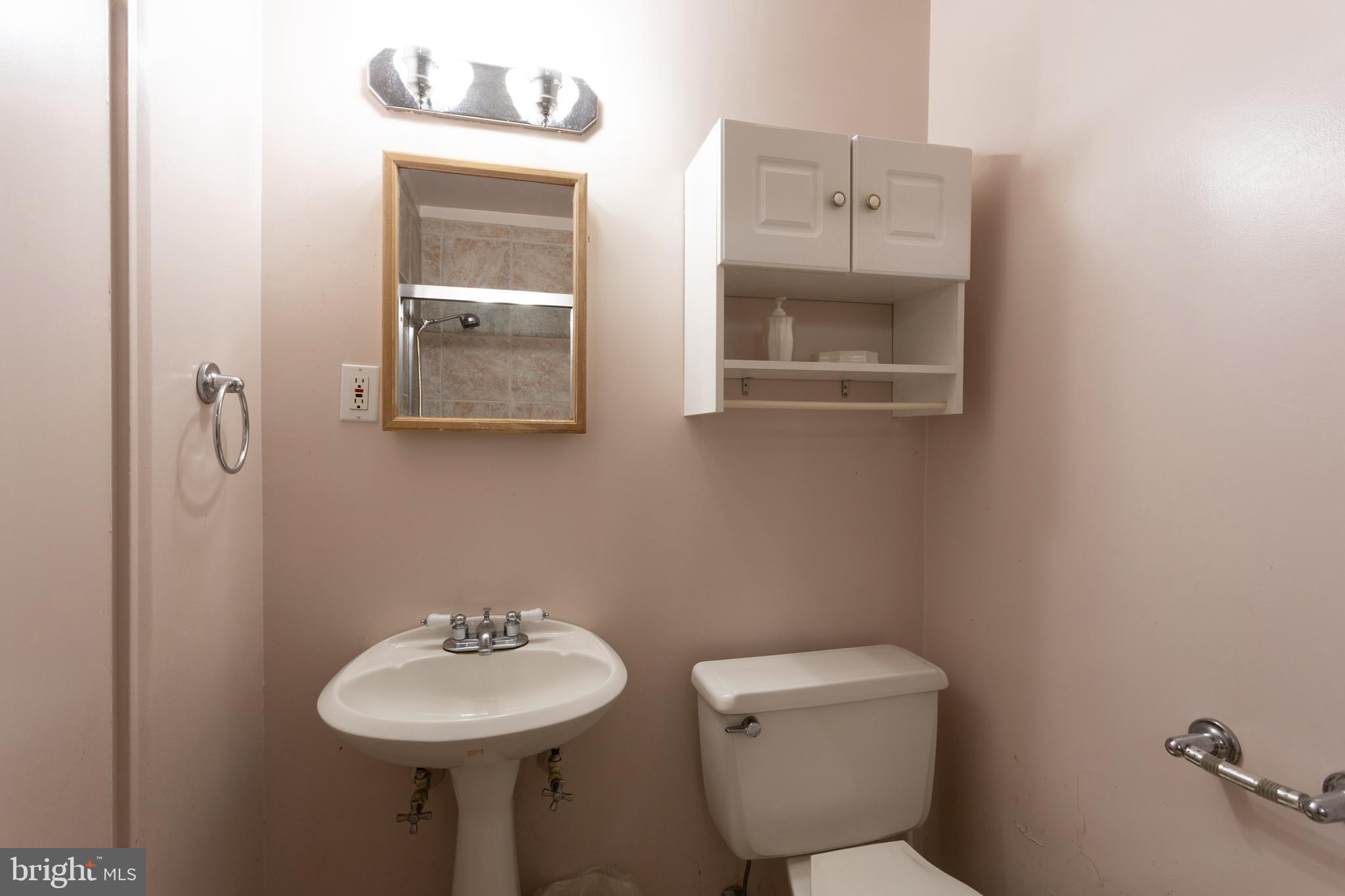 DUMBARTON - Residential