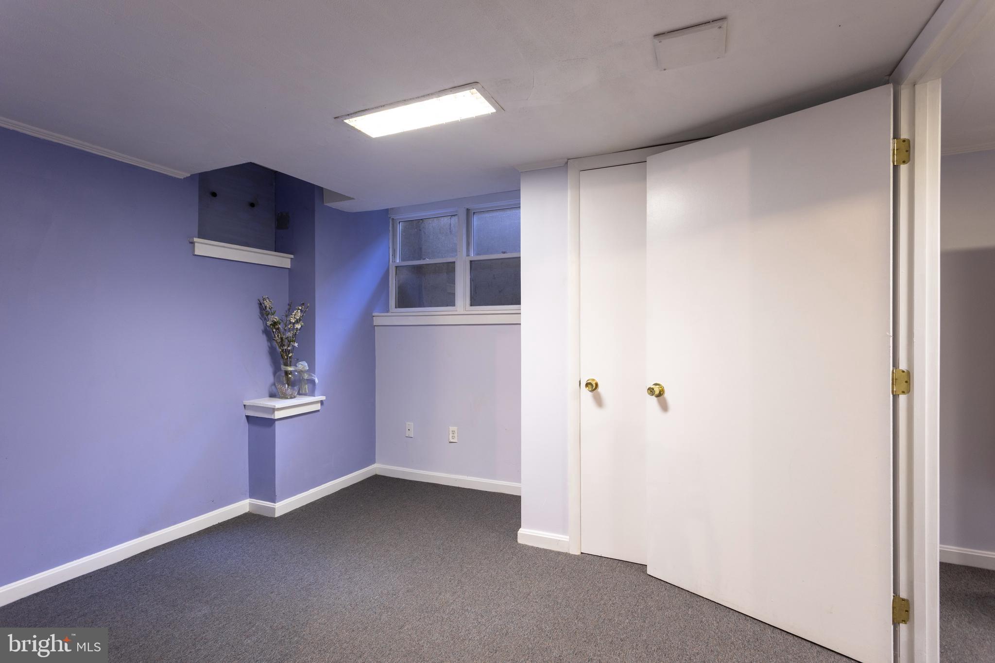 DUMBARTON - Residential