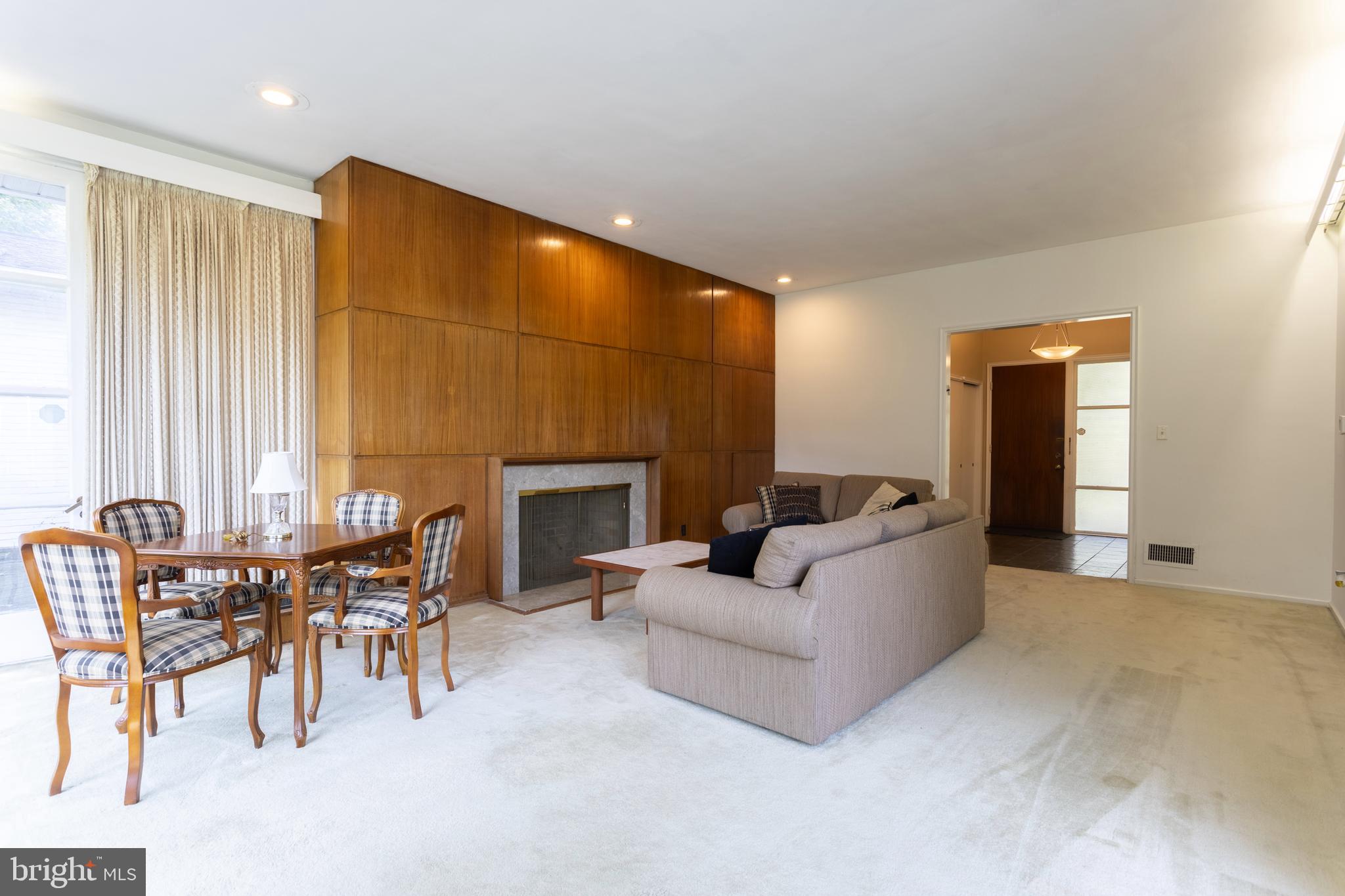 DUMBARTON - Residential