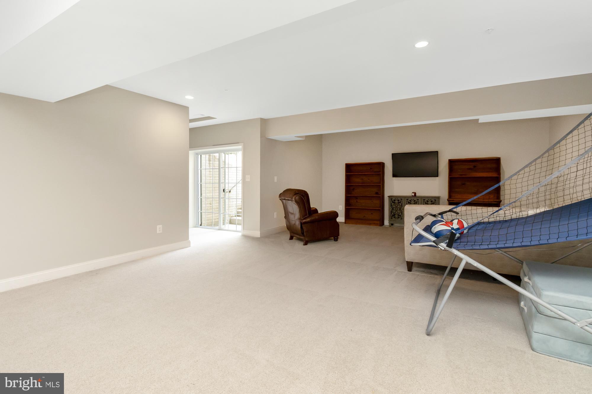 LAUREL RIDGE - Residential