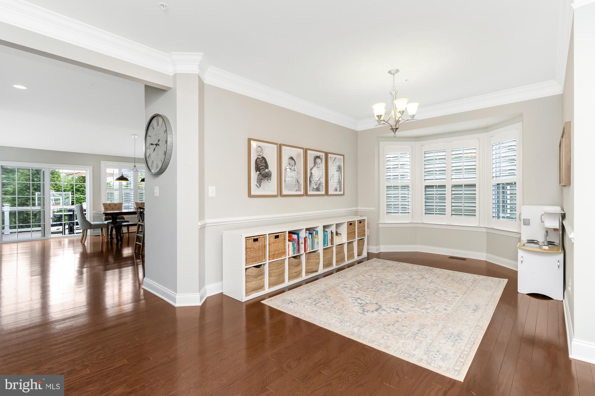 LAUREL RIDGE - Residential