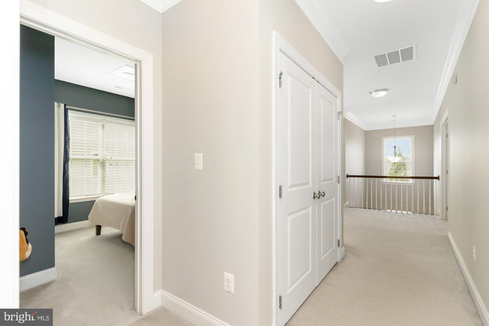LAUREL RIDGE - Residential