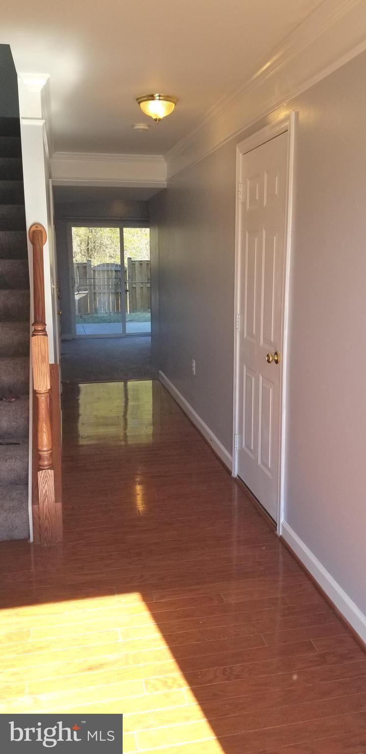 HAWKS VIEW GLEN - Residential Lease