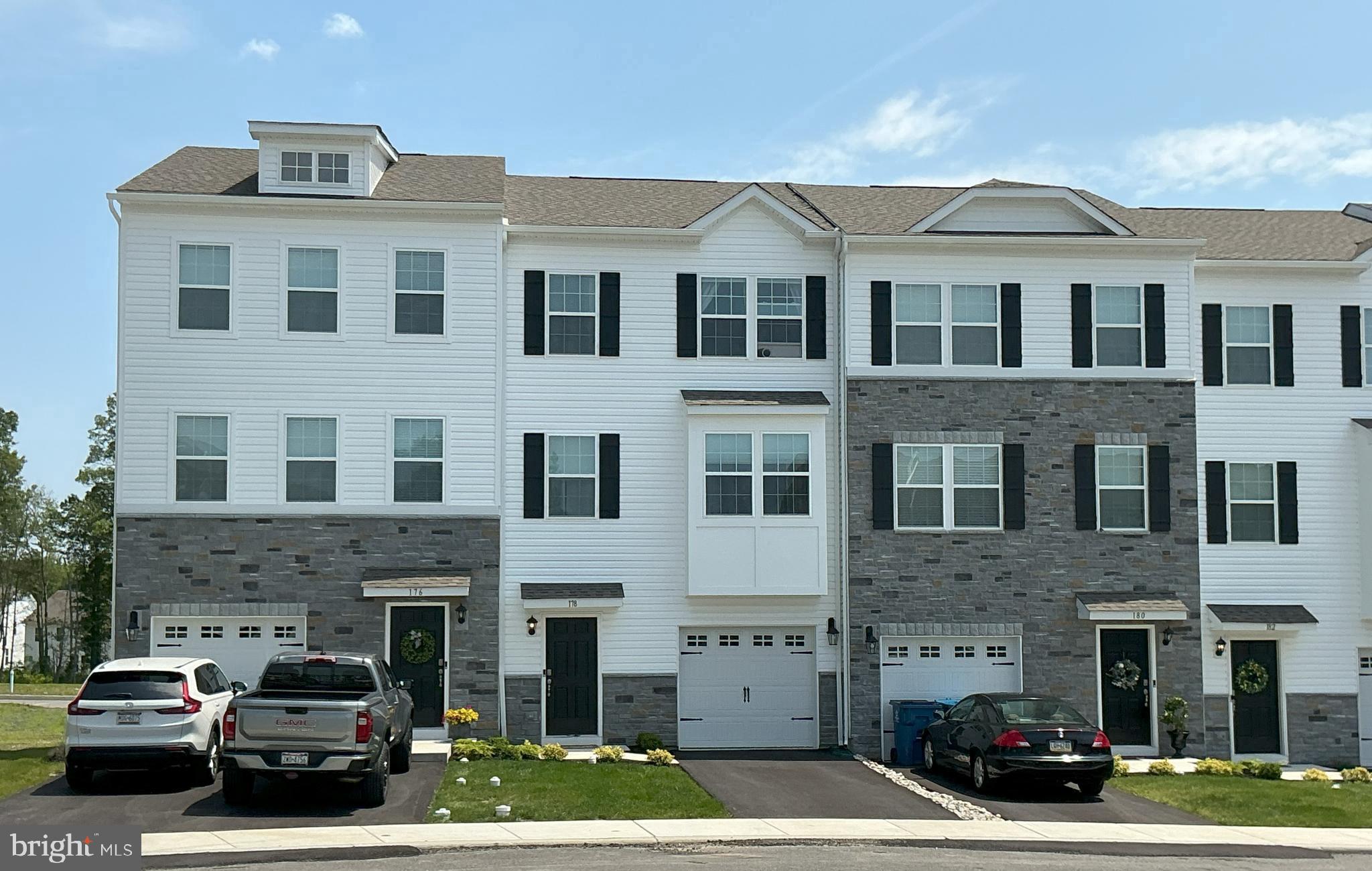 PARK HILL ESTS - Residential