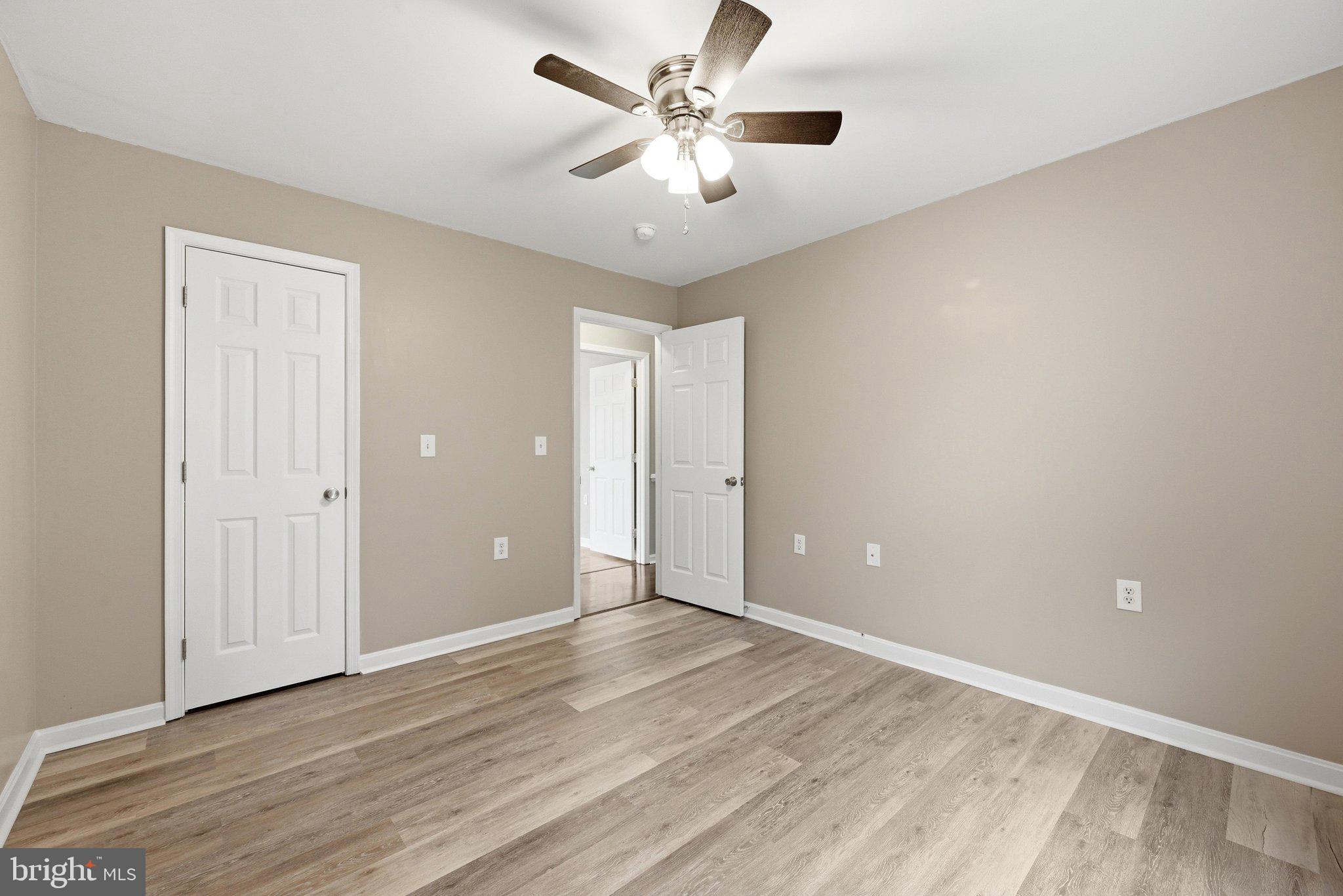 DOUGLAS OAKS - Residential
